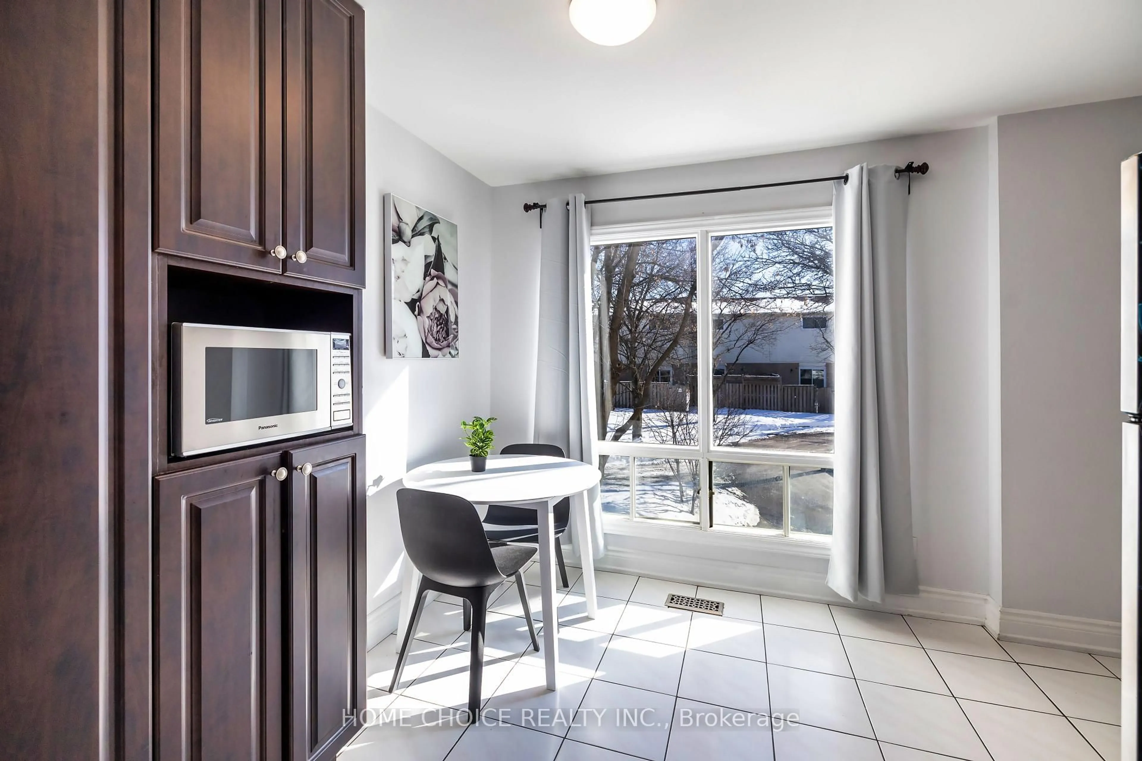 Standard kitchen, unknown for 1133 Ritson Rd #131, Oshawa Ontario L1G 7T3