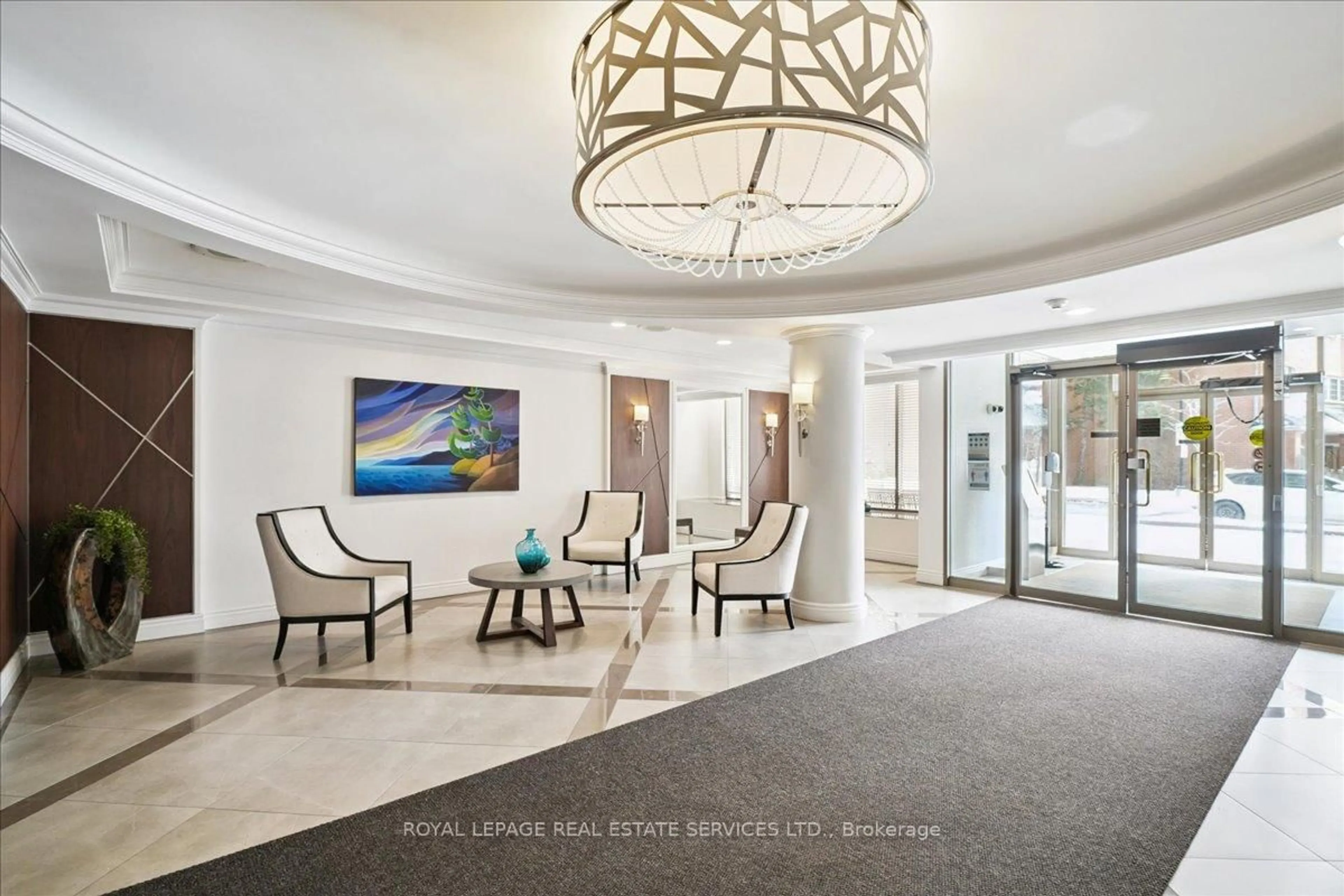Indoor foyer for 1000 The Esplanade #1509, Pickering Ontario L1V 6V4