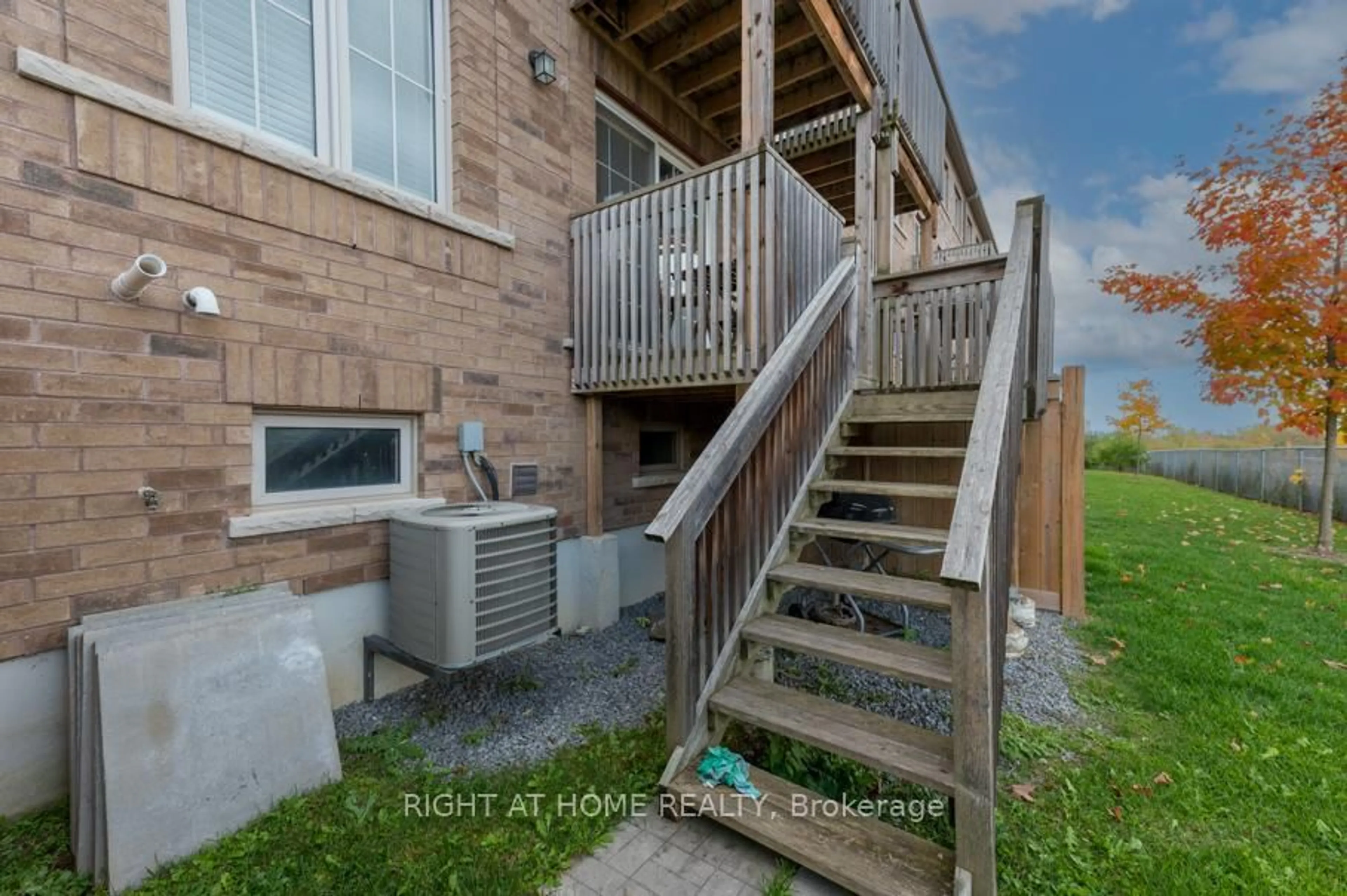 Patio, unknown for 2506 Bromus Path, Oshawa Ontario L1L 0K7