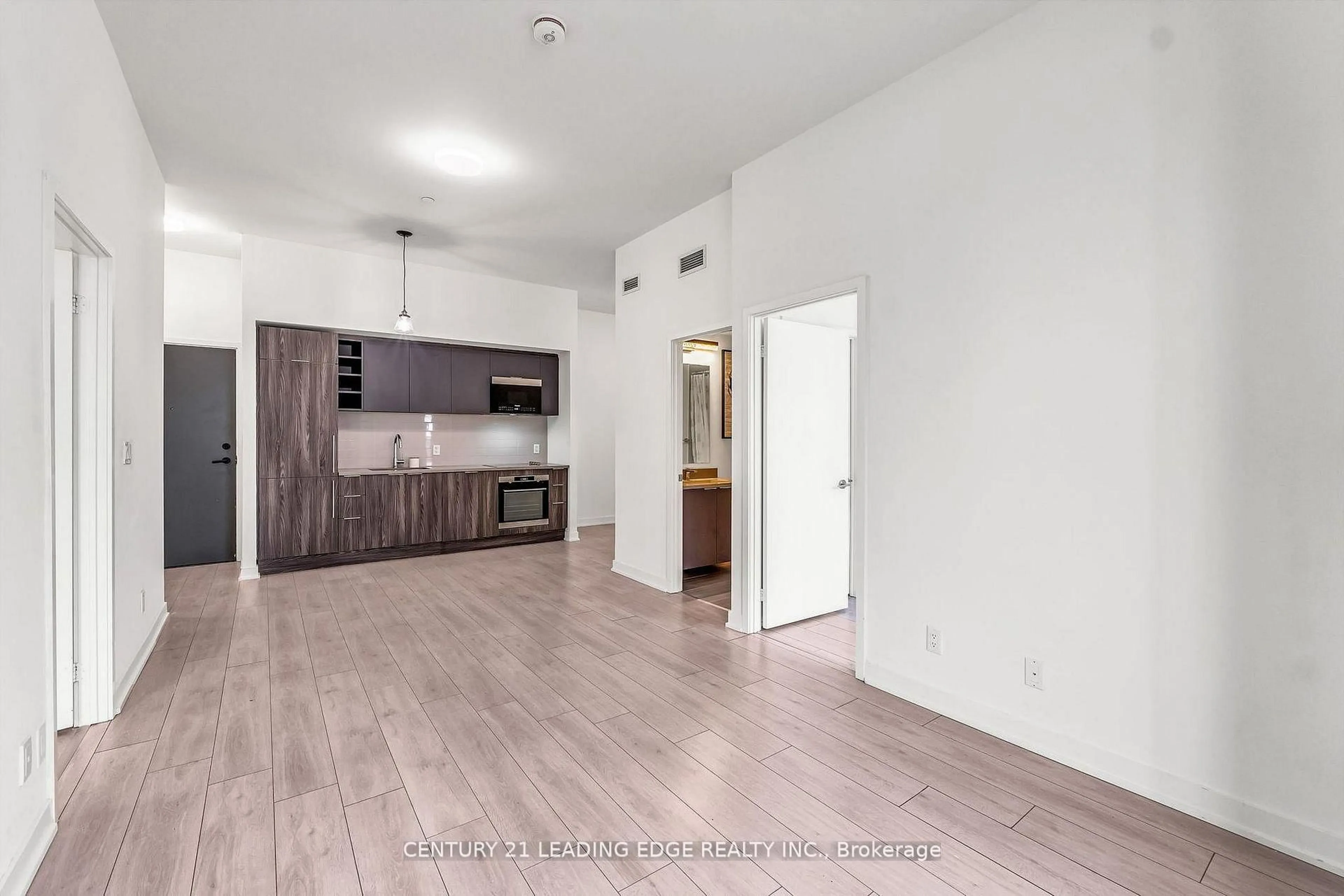 Open concept kitchen, unknown for 2033 Kennedy Rd #810, Toronto Ontario M1T 3G2