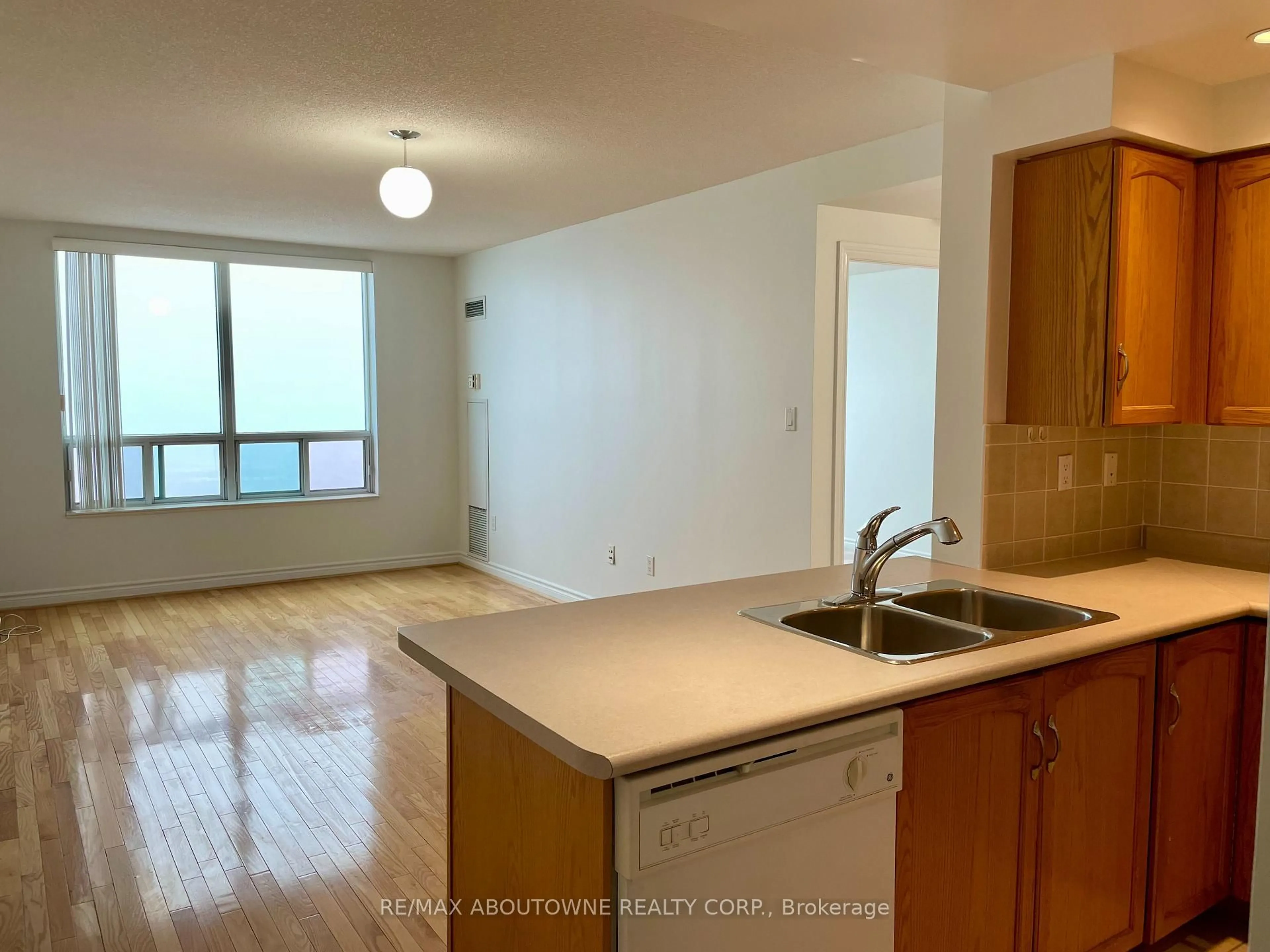 Unknown for 125 Omni Dr #PH39, Toronto Ontario M1P 5A9