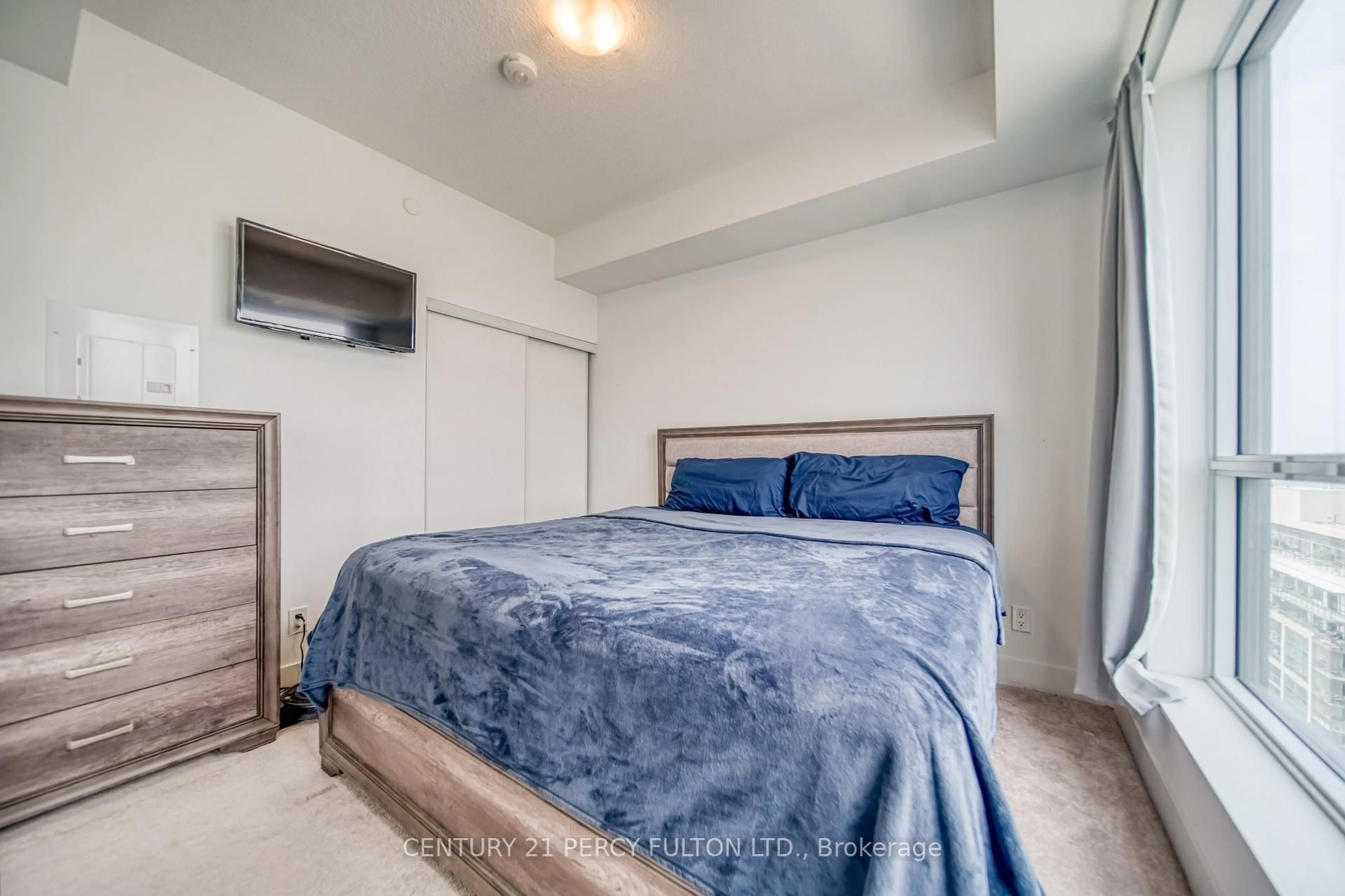 Bedroom with bed, unknown for 1255 Bayly St #2208, Pickering Ontario L1W 0B6