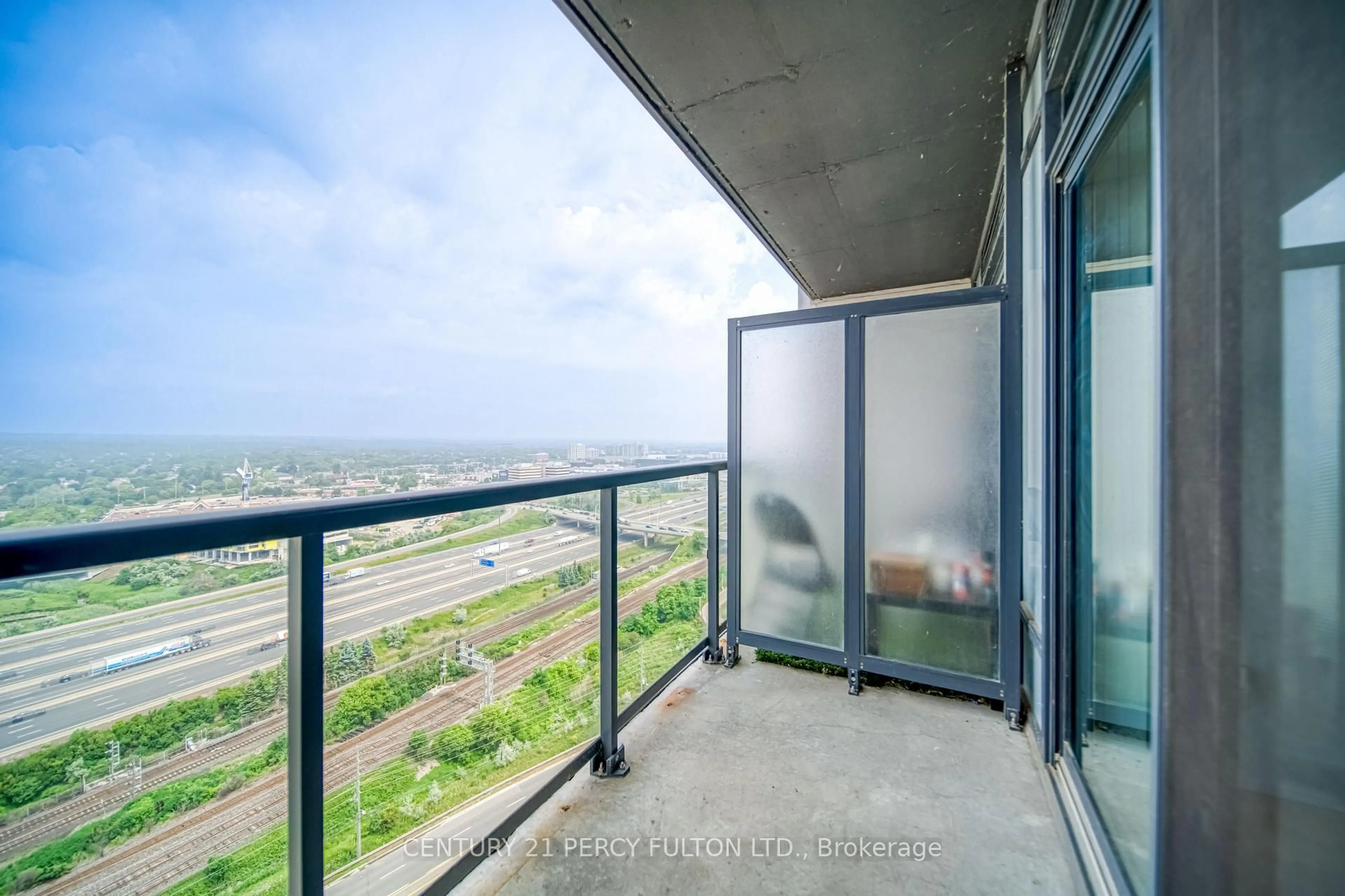 Balcony in the apartment, water/lake/river/ocean view for 1255 Bayly St #2208, Pickering Ontario L1W 0B6
