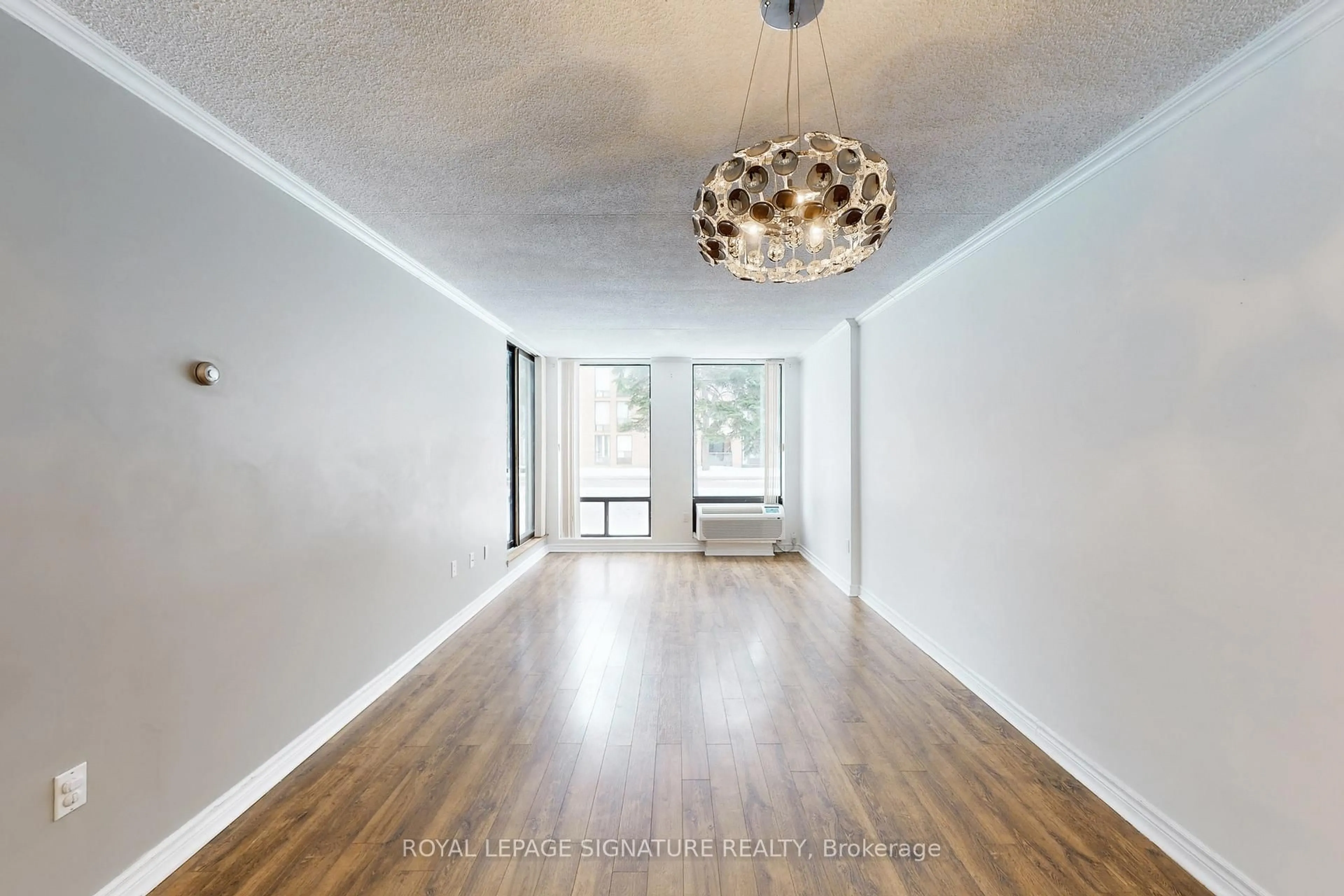 Unknown for 1535 Diefenbaker Crt #109, Pickering Ontario L1V 3W2