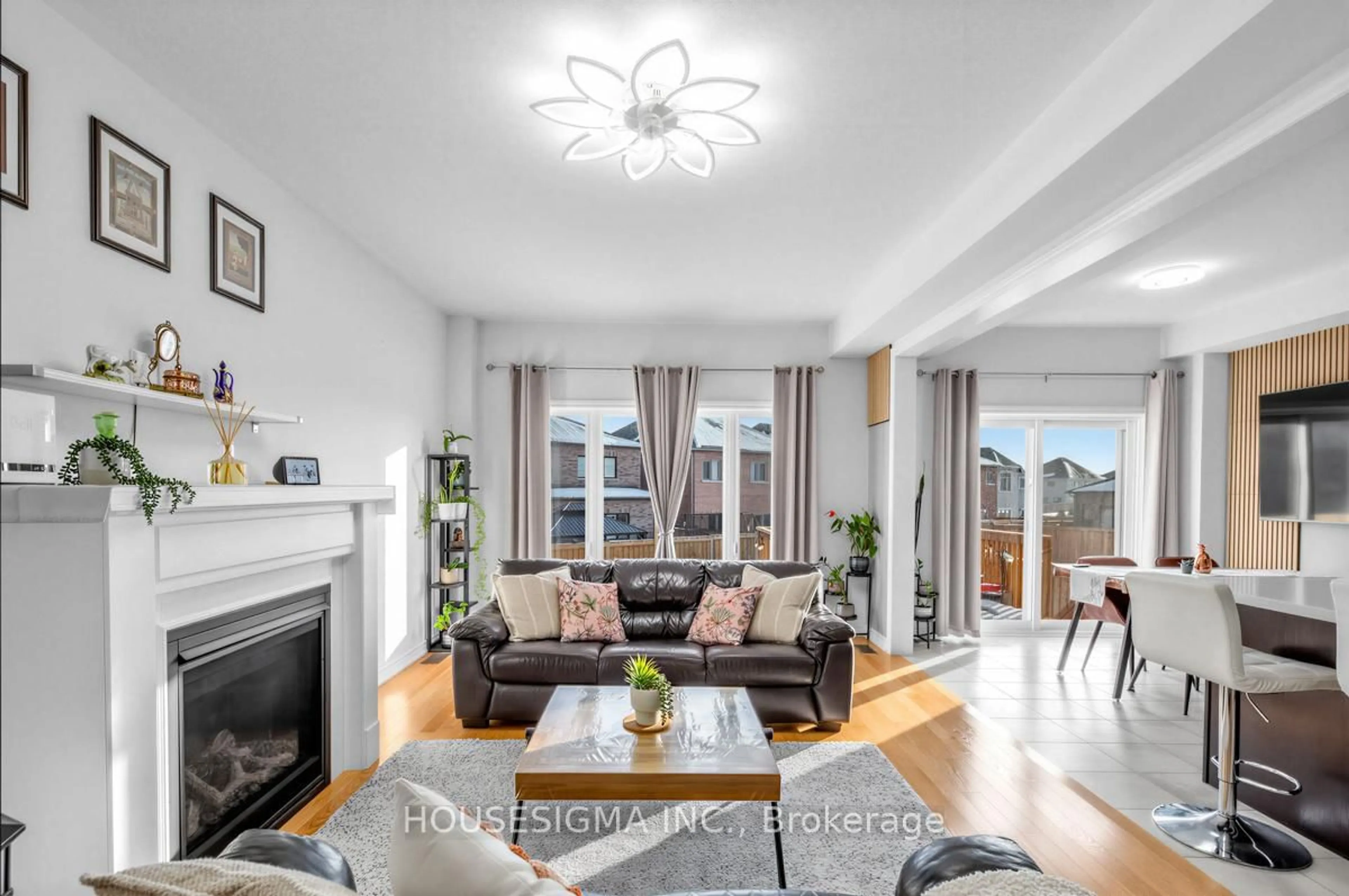 Living room with furniture, unknown for 1348 Apollo St, Oshawa Ontario L1K 3E6