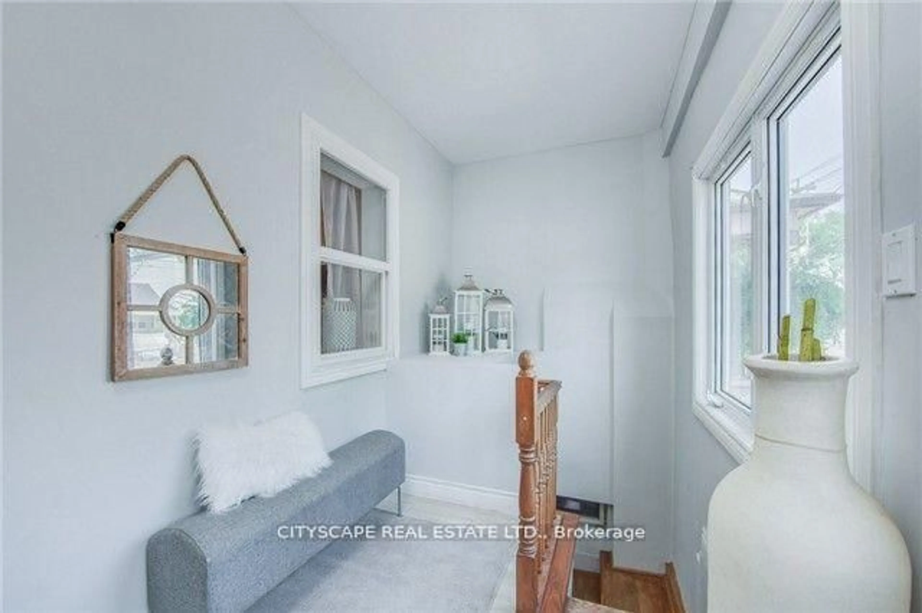 Unknown for 174 Coxwell Ave, Toronto Ontario M4L 3B2