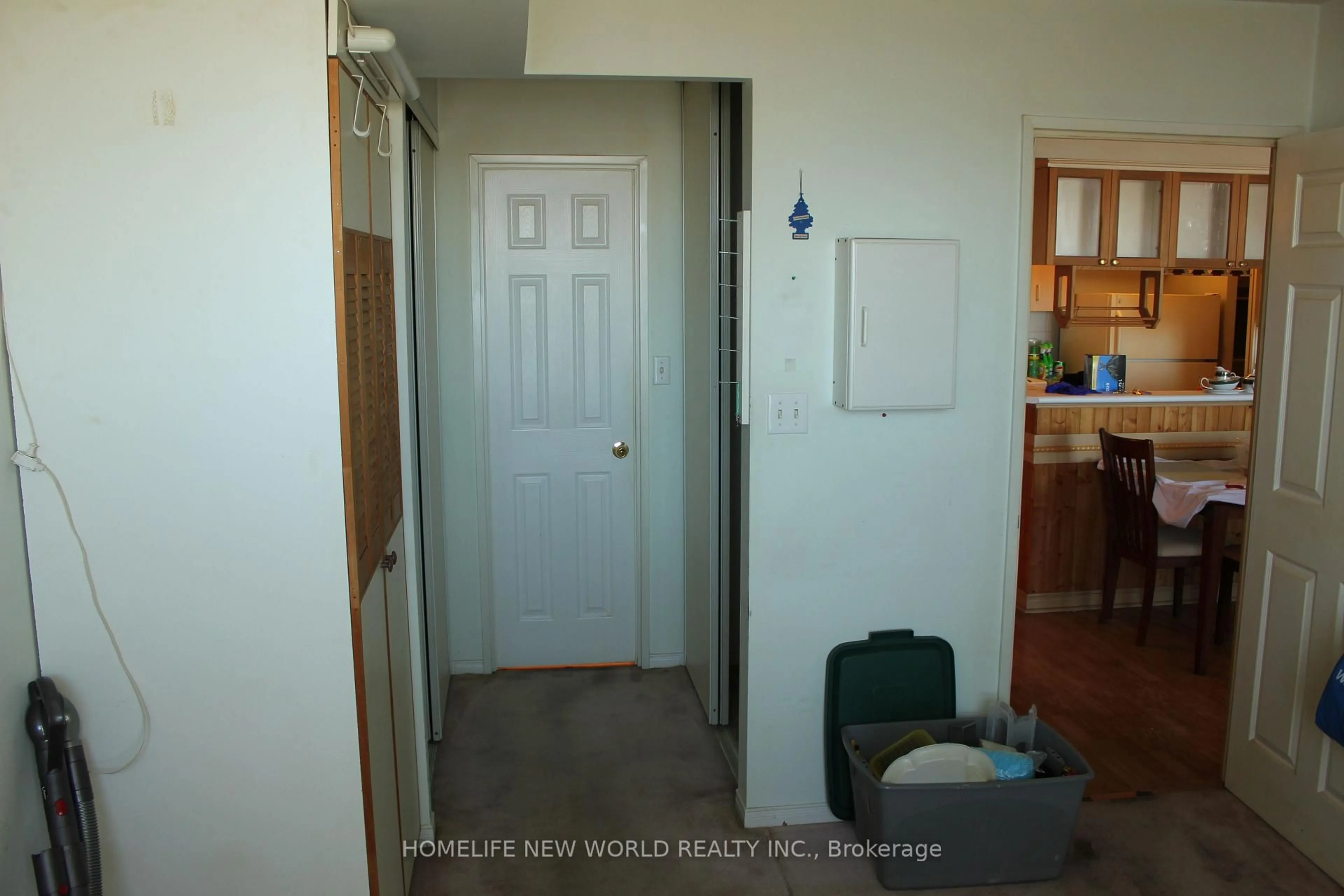 Indoor entryway for 1625 Pickering Pkwy #607, Pickering Ontario L1V 6Z6