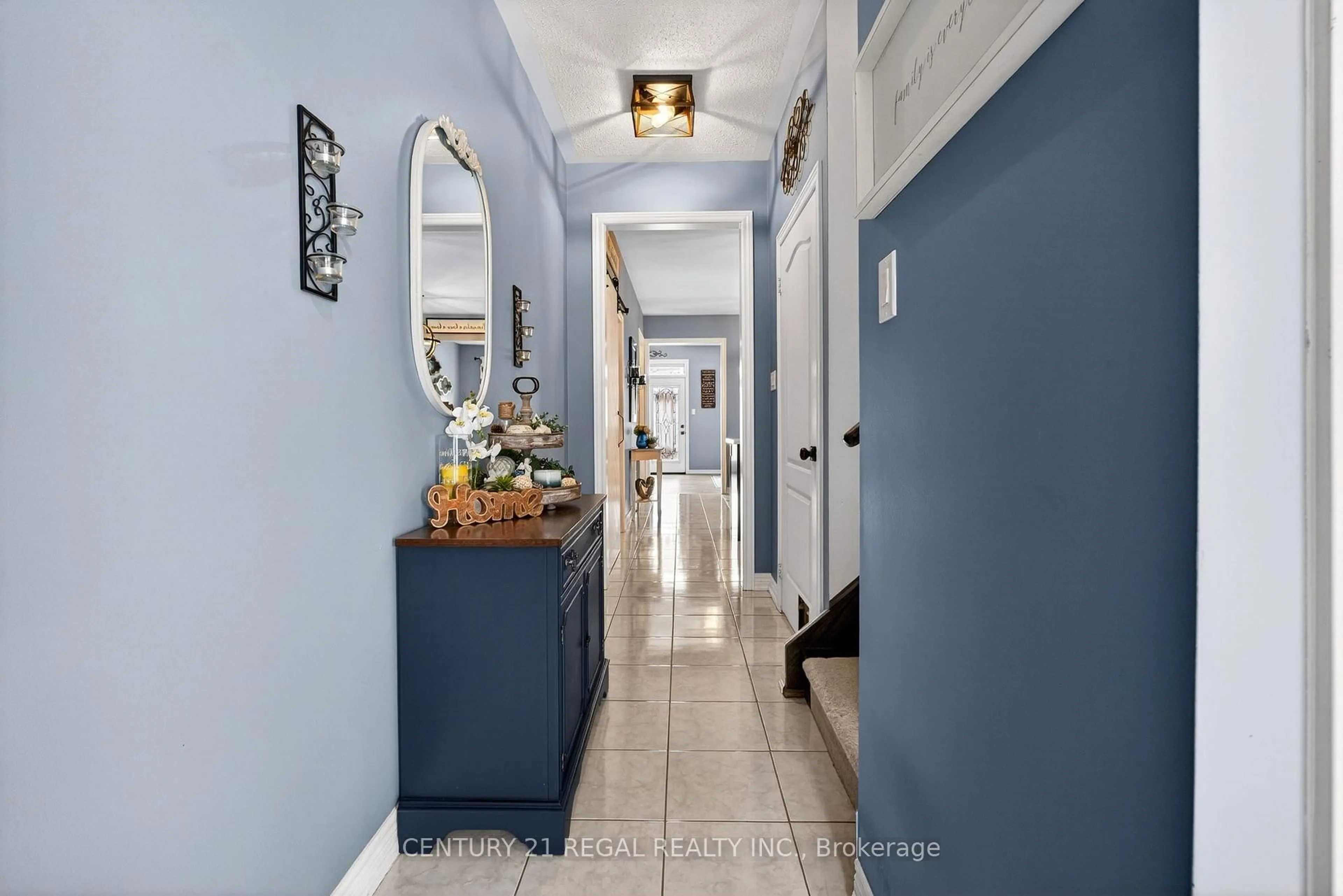 Indoor foyer for 94 Thomas Woodlock St, Clarington Ontario L1B 1G9