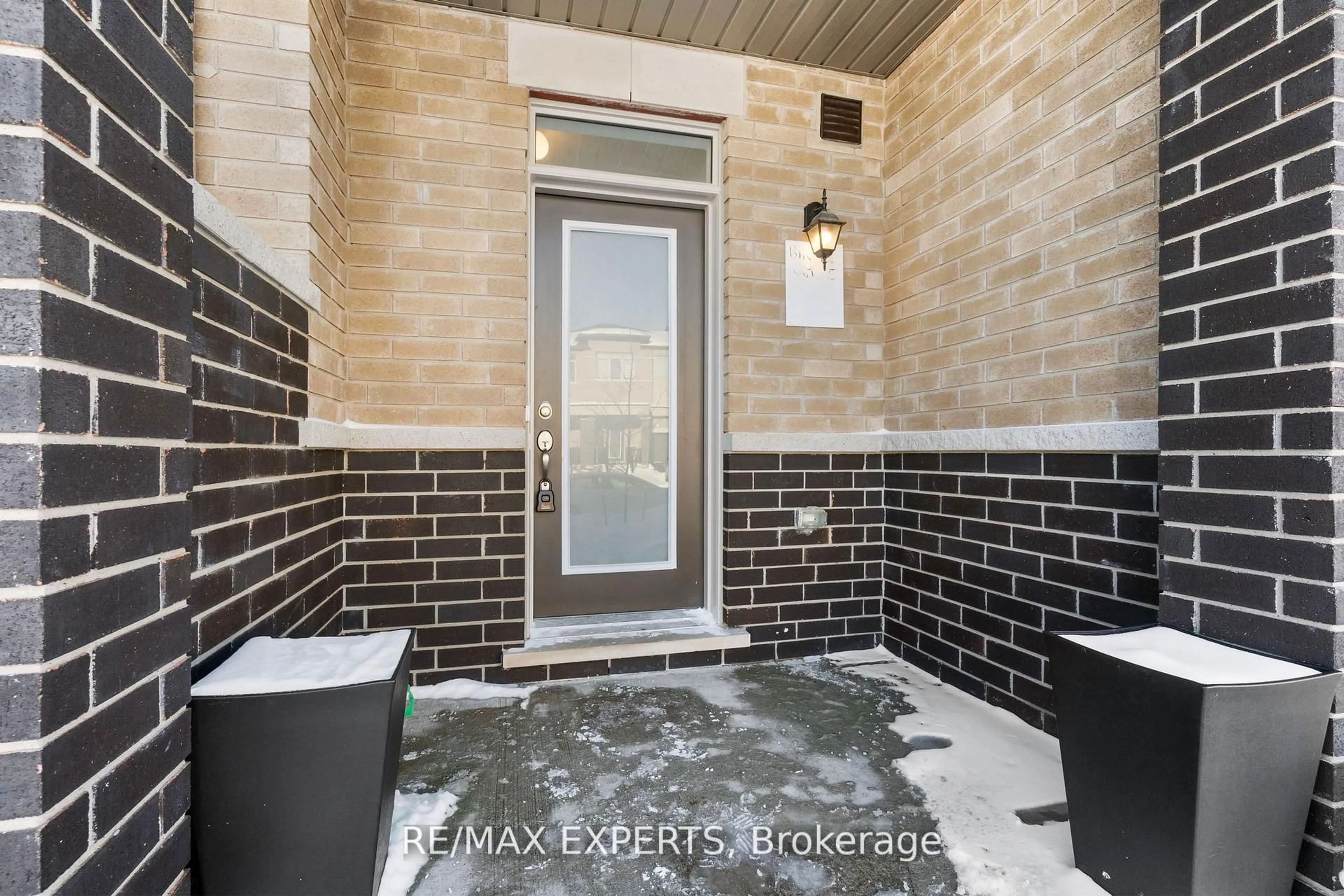 Contemporary bathroom, ceramic/tile floor for 2538 Winter Words Dr, Oshawa Ontario L1L 0S7