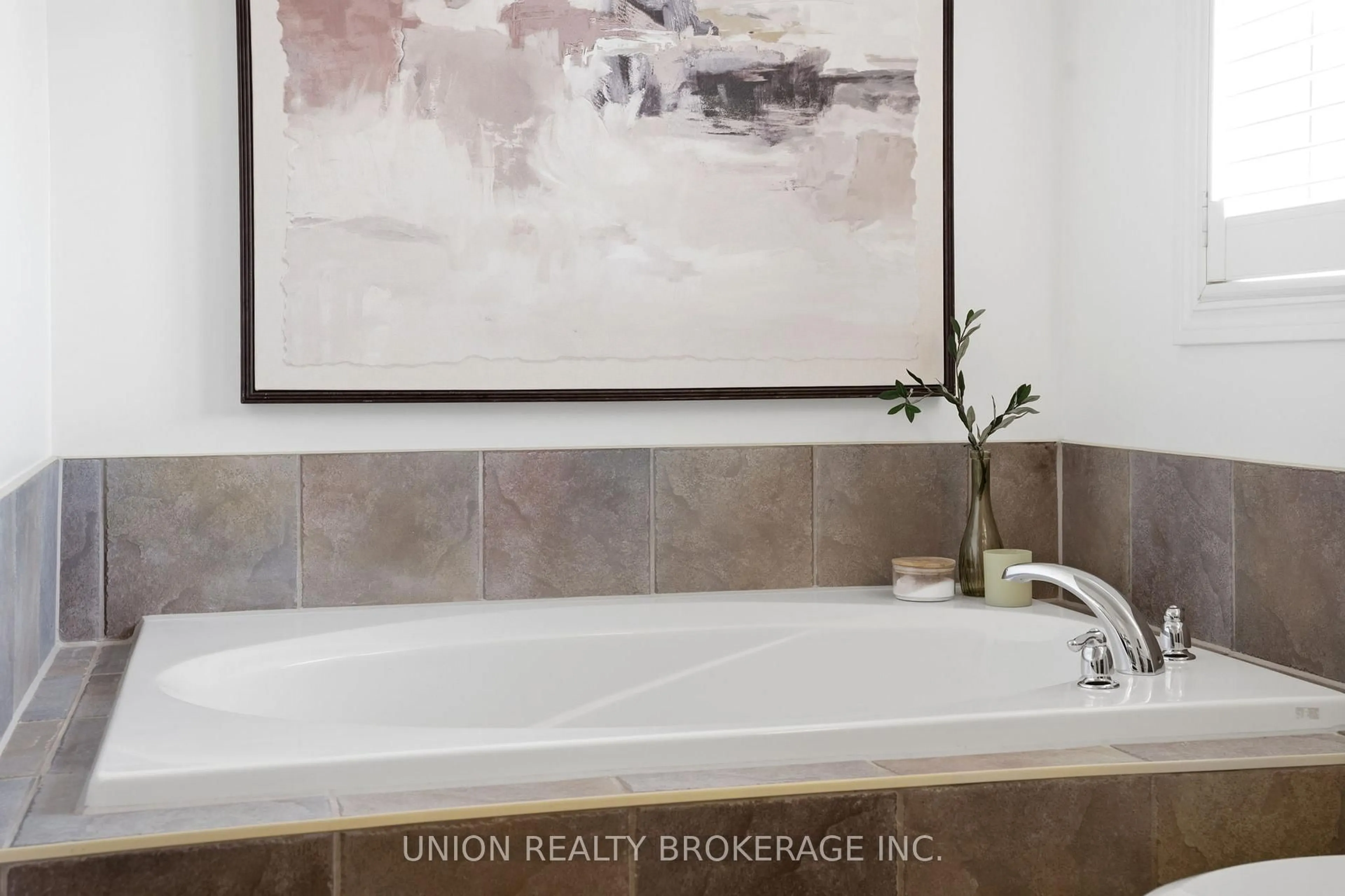 Contemporary bathroom, ceramic/tile floor for 293 Kingston Rd, Toronto Ontario M4L 1T6