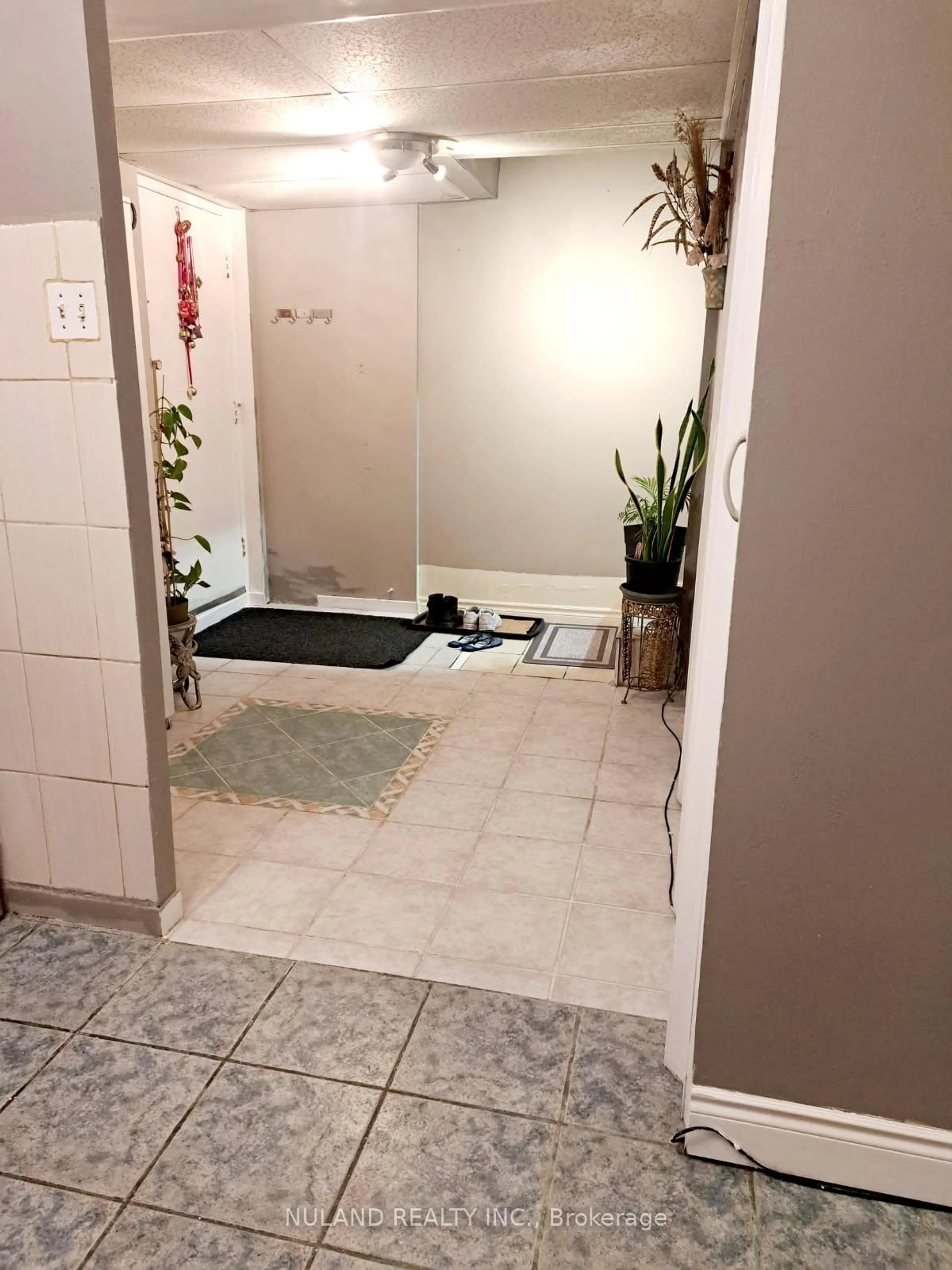 A pic of a room for 665 Kennedy Rd #307, Toronto Ontario M1K 5E2