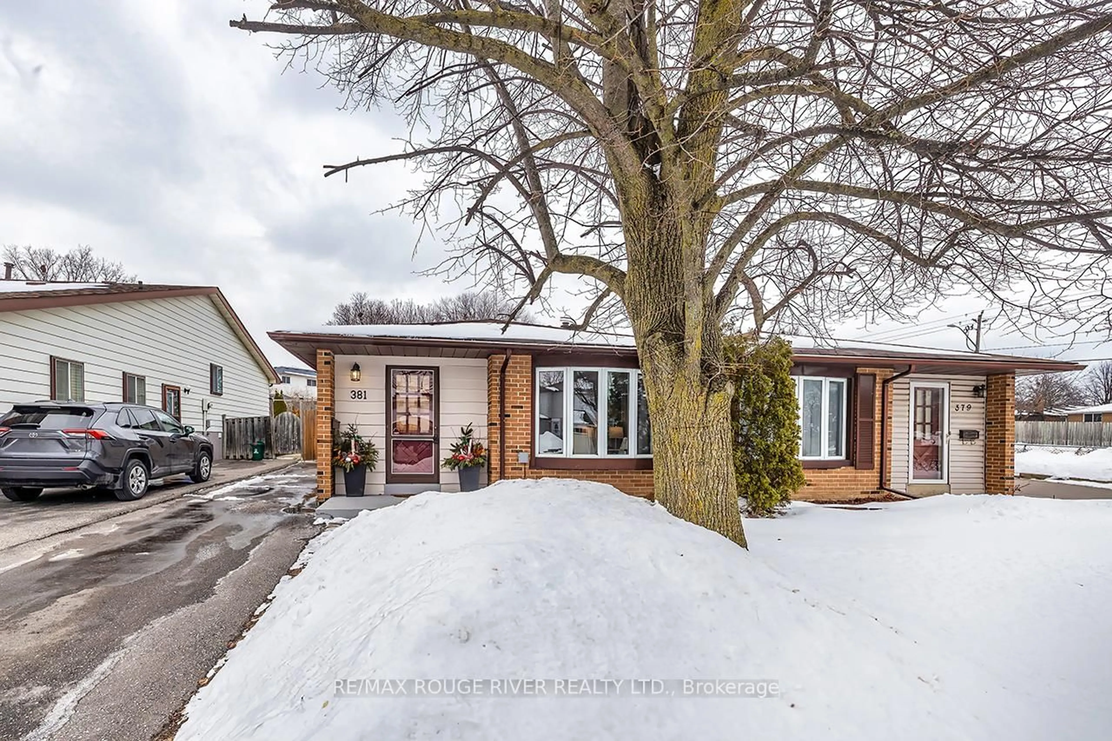 Unknown for 381 Fleetwood Dr, Oshawa Ontario L1K 1C2