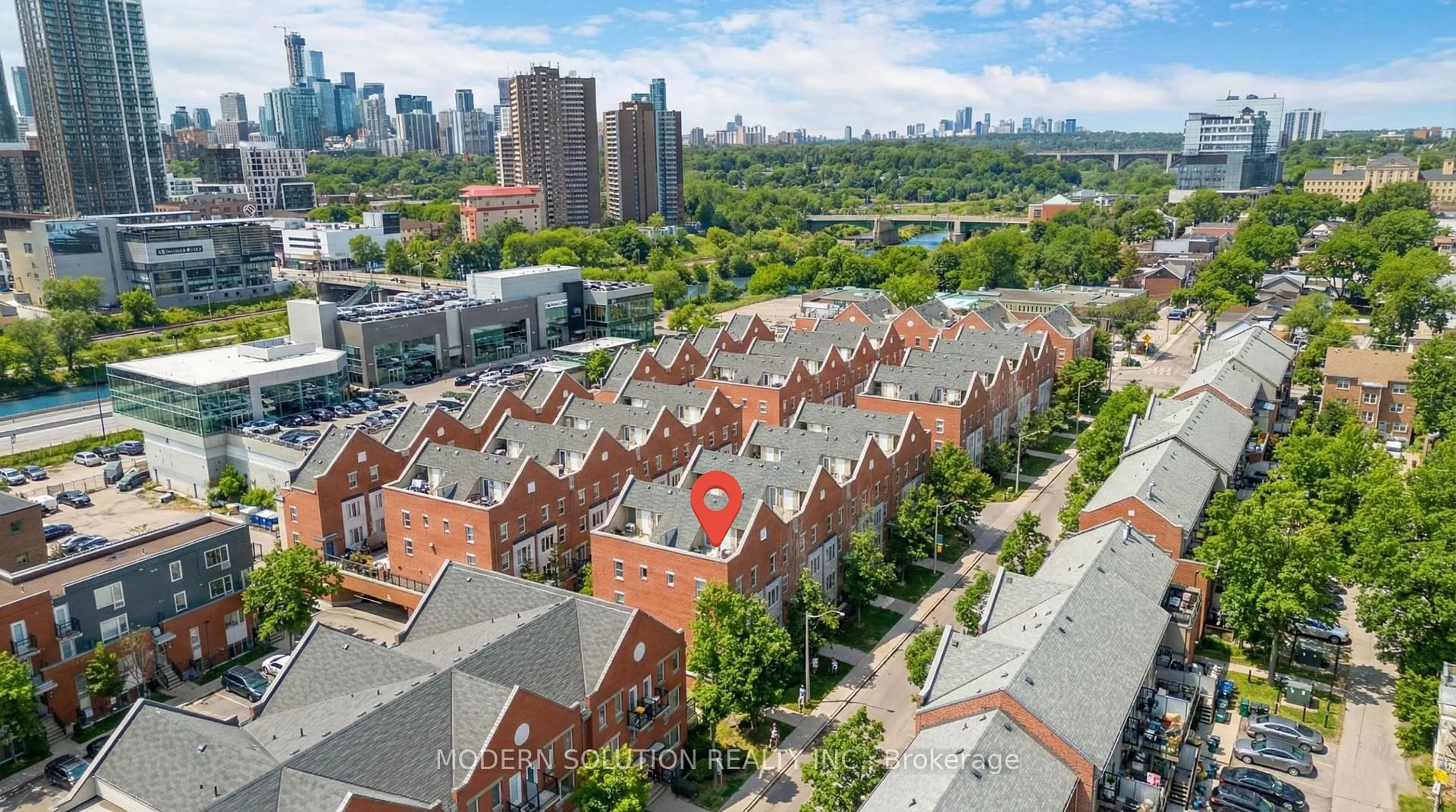 A pic from outside/outdoor area/front of a property/back of a property/a pic from drone, city buildings view from balcony for 70 Munro St #3, Toronto Ontario M4M 2S9
