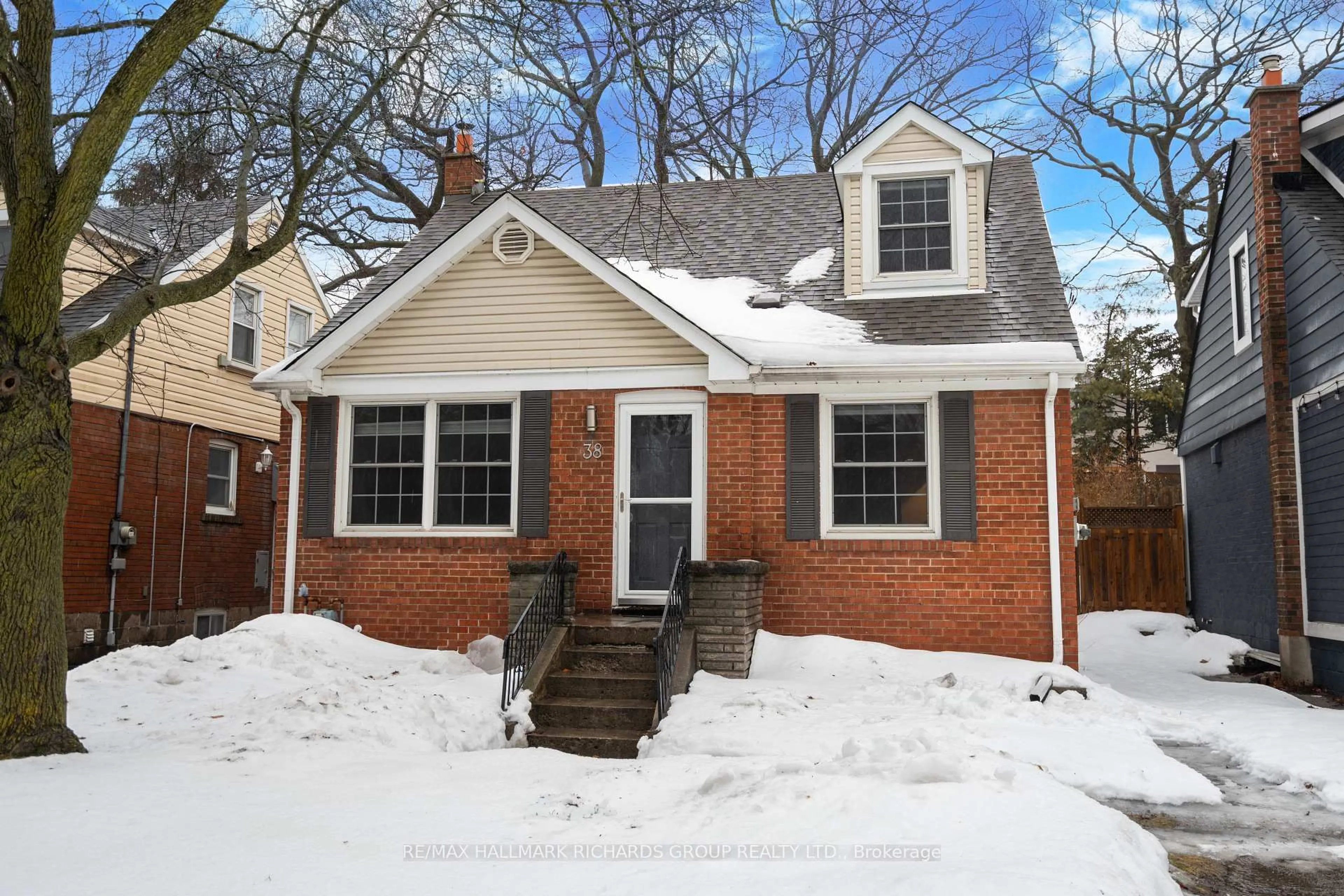 Home with brick exterior material, street for 38 Anndale Rd, Toronto Ontario M1N 1C5