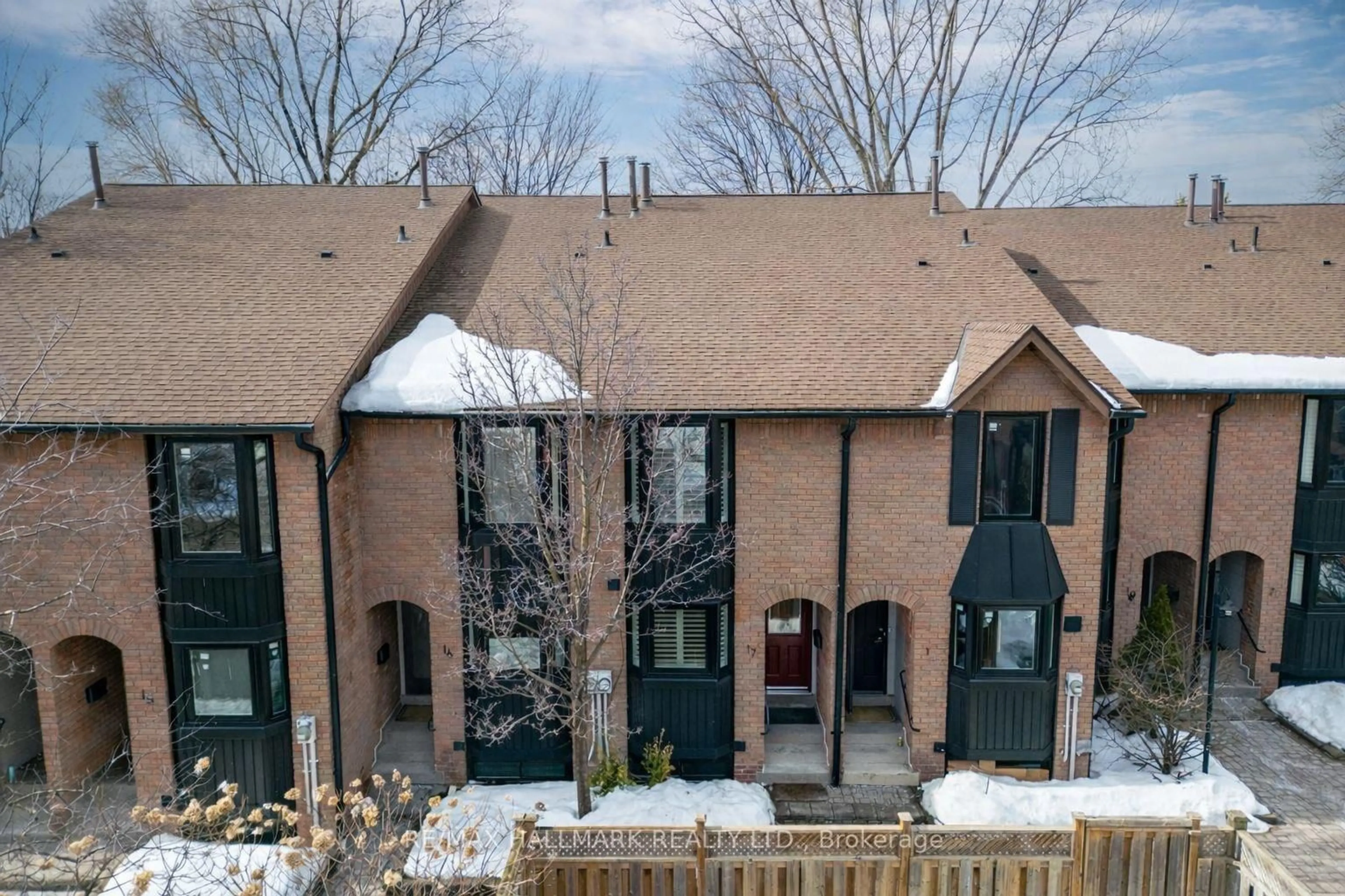 A pic from outside/outdoor area/front of a property/back of a property/a pic from drone, unknown for 13 Kerr Rd #17, Toronto Ontario M4L 1K2
