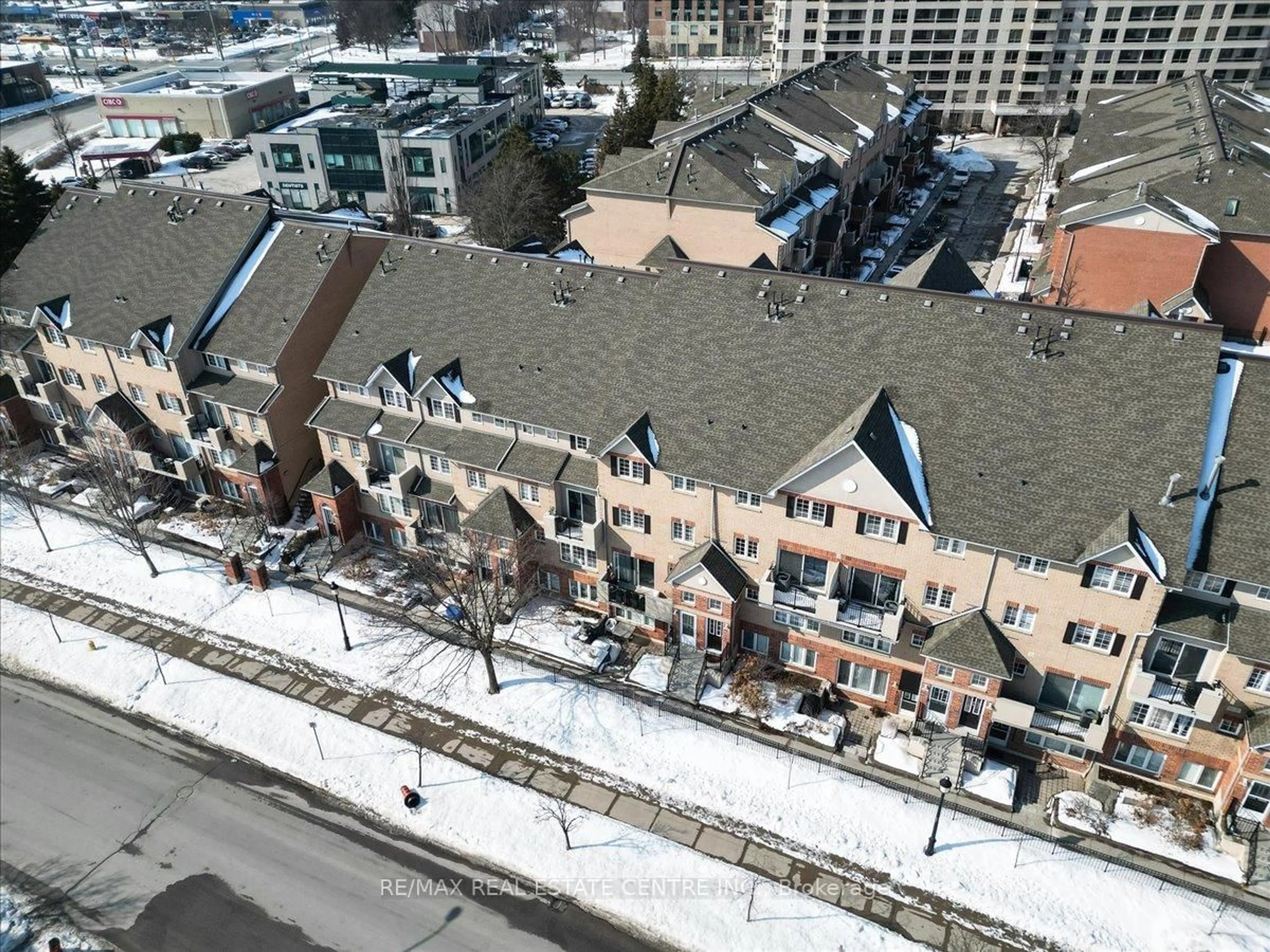 A pic from outside/outdoor area/front of a property/back of a property/a pic from drone, city buildings view from balcony for 1400 The Esplanade #808, Pickering Ontario L1V 6V2