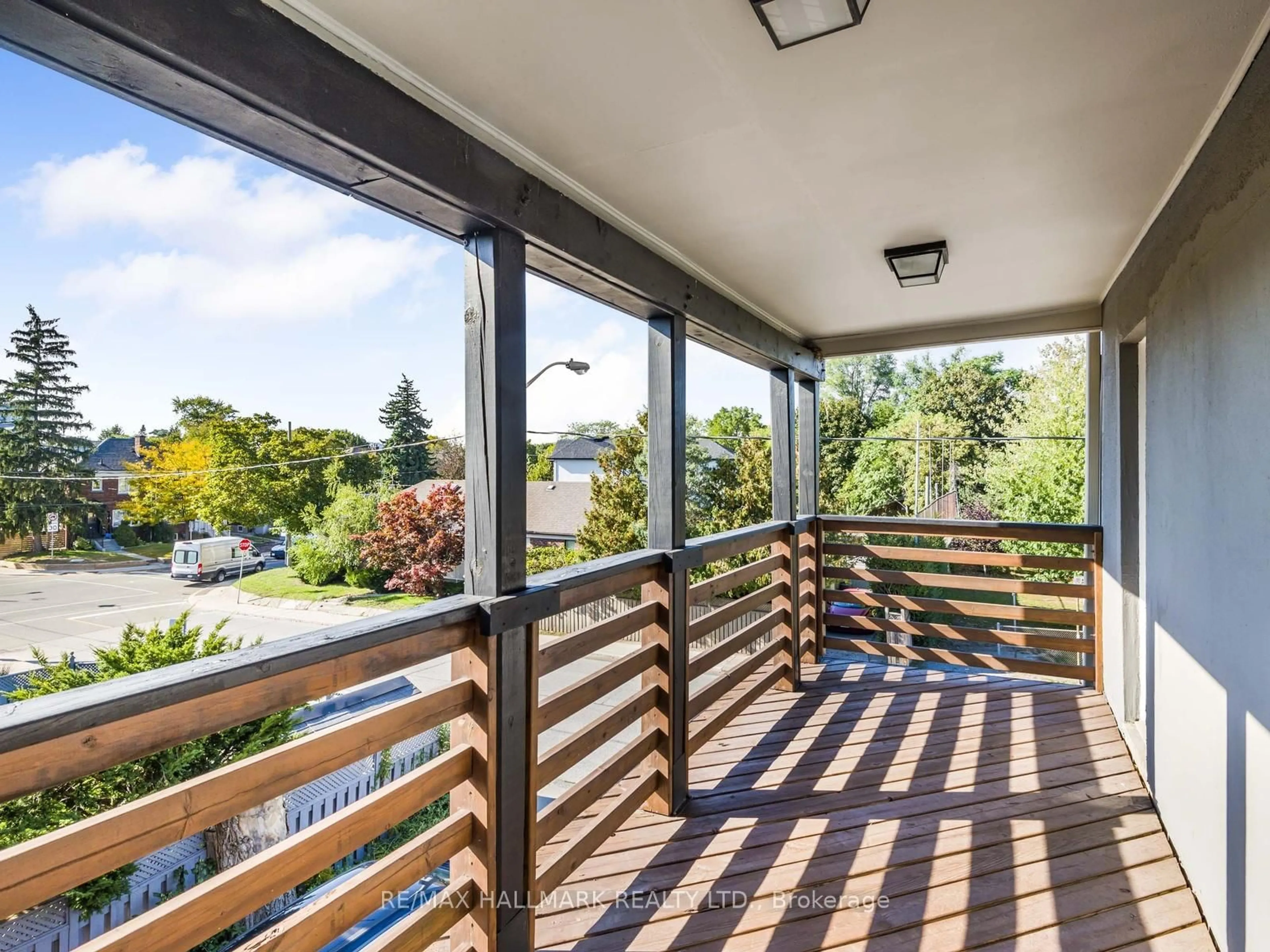 Unknown for 90 Leroy Ave, Toronto Ontario M4J 4G8