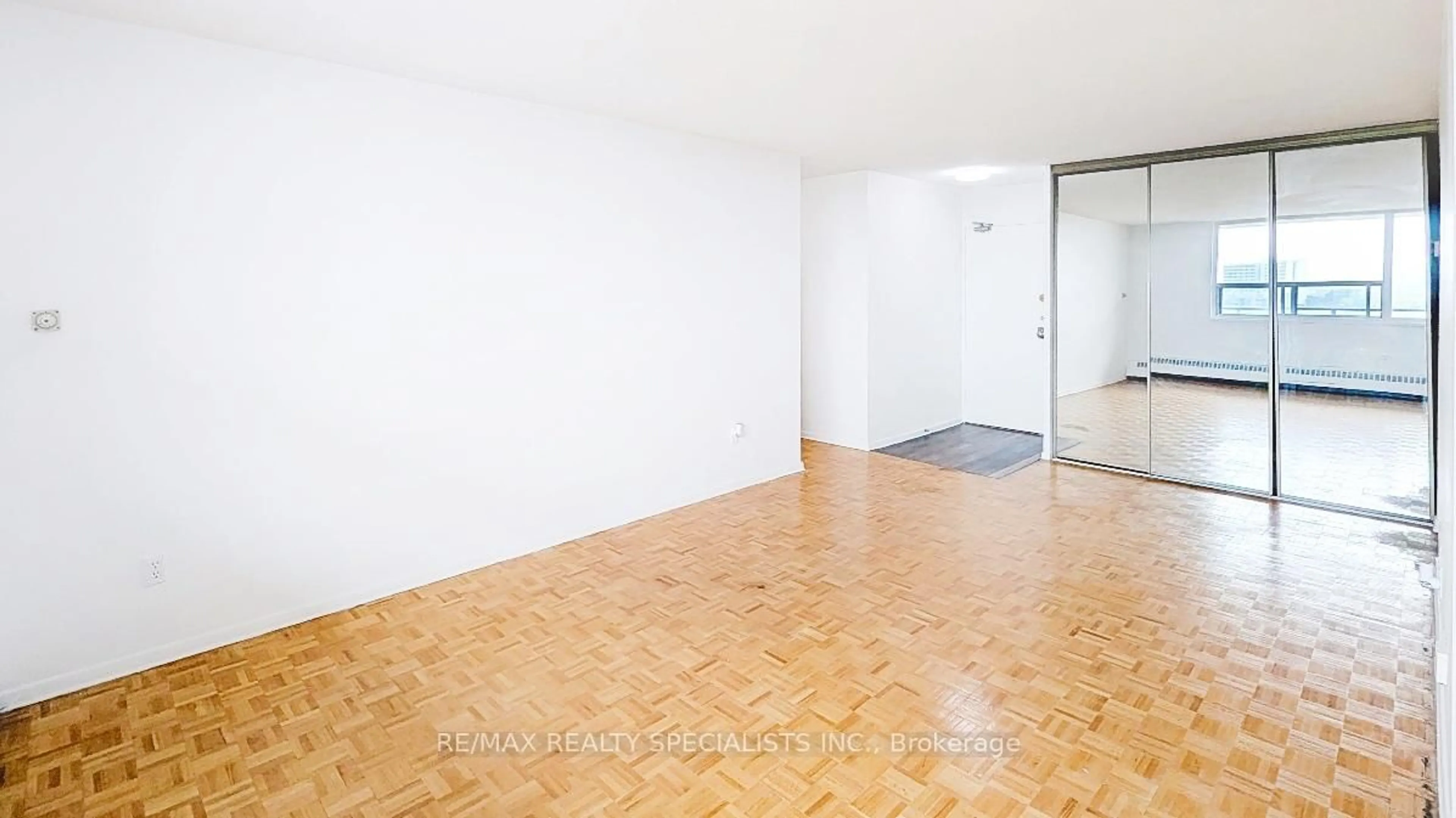 A pic of a room for 180 Markham Rd #1201, Toronto Ontario M1M 2Z9