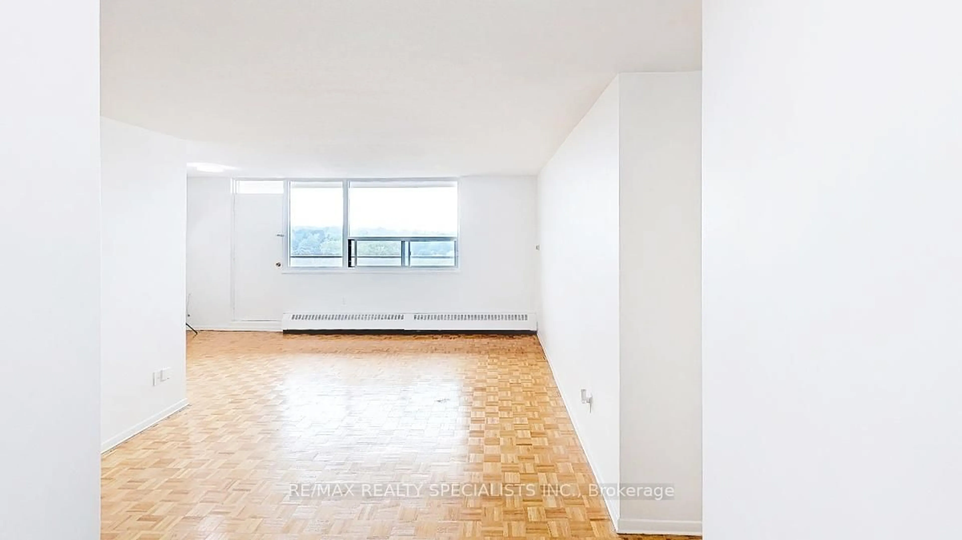 A pic of a room for 180 Markham Rd #1201, Toronto Ontario M1M 2Z9