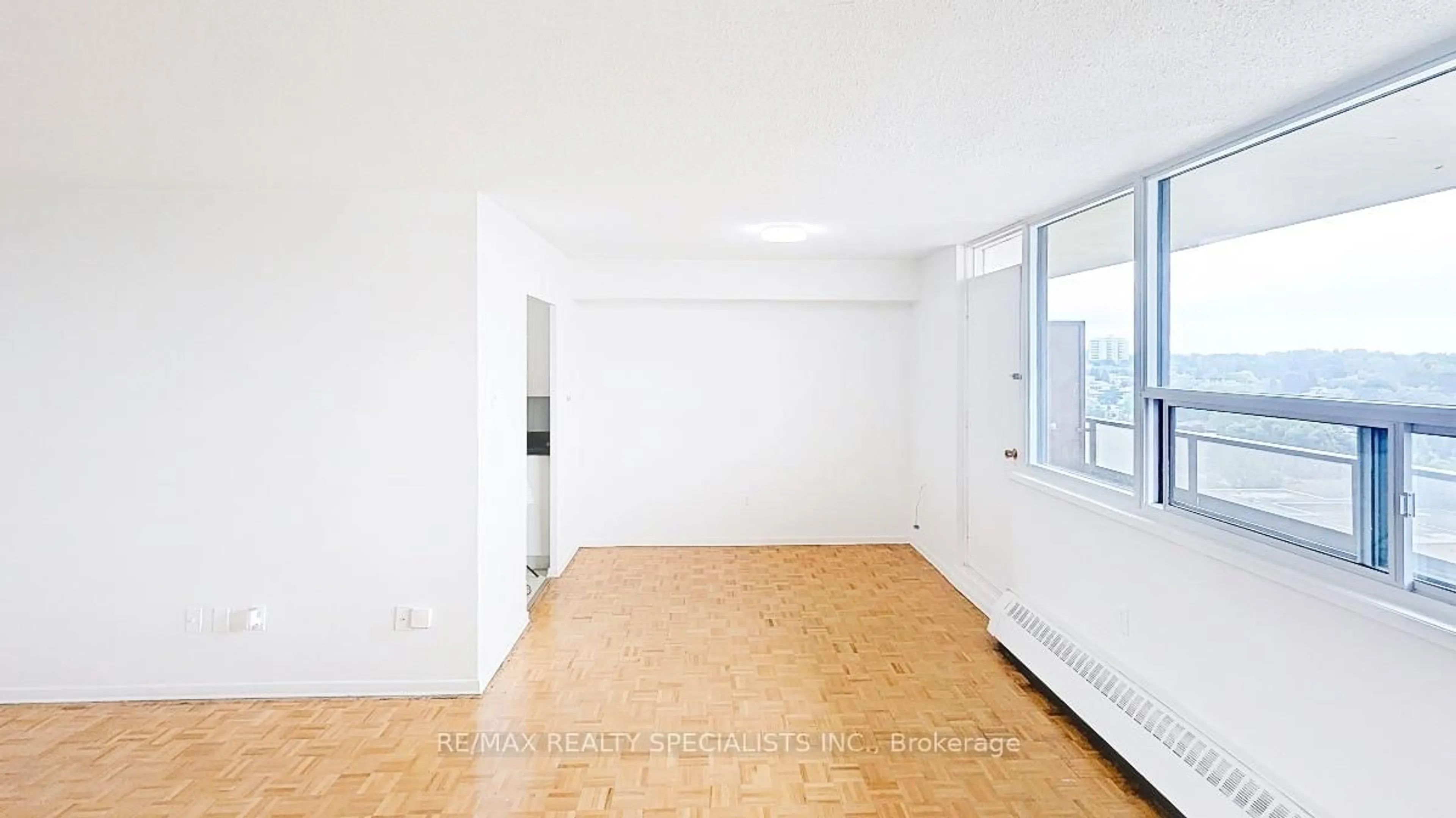 A pic of a room for 180 Markham Rd #1201, Toronto Ontario M1M 2Z9
