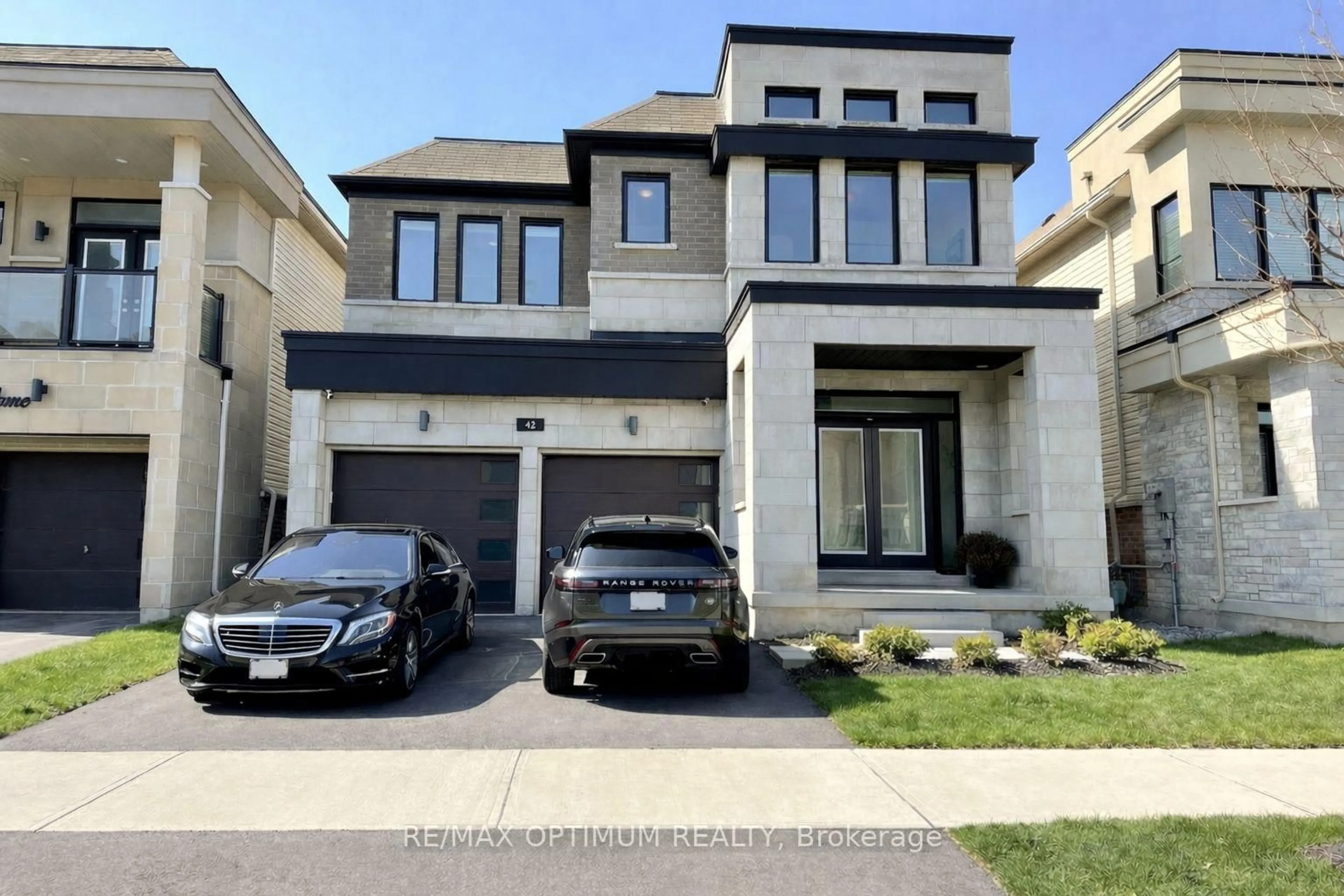 Home with brick exterior material, street for 42 Cryderman Lane, Clarington Ontario L1C 1Z8