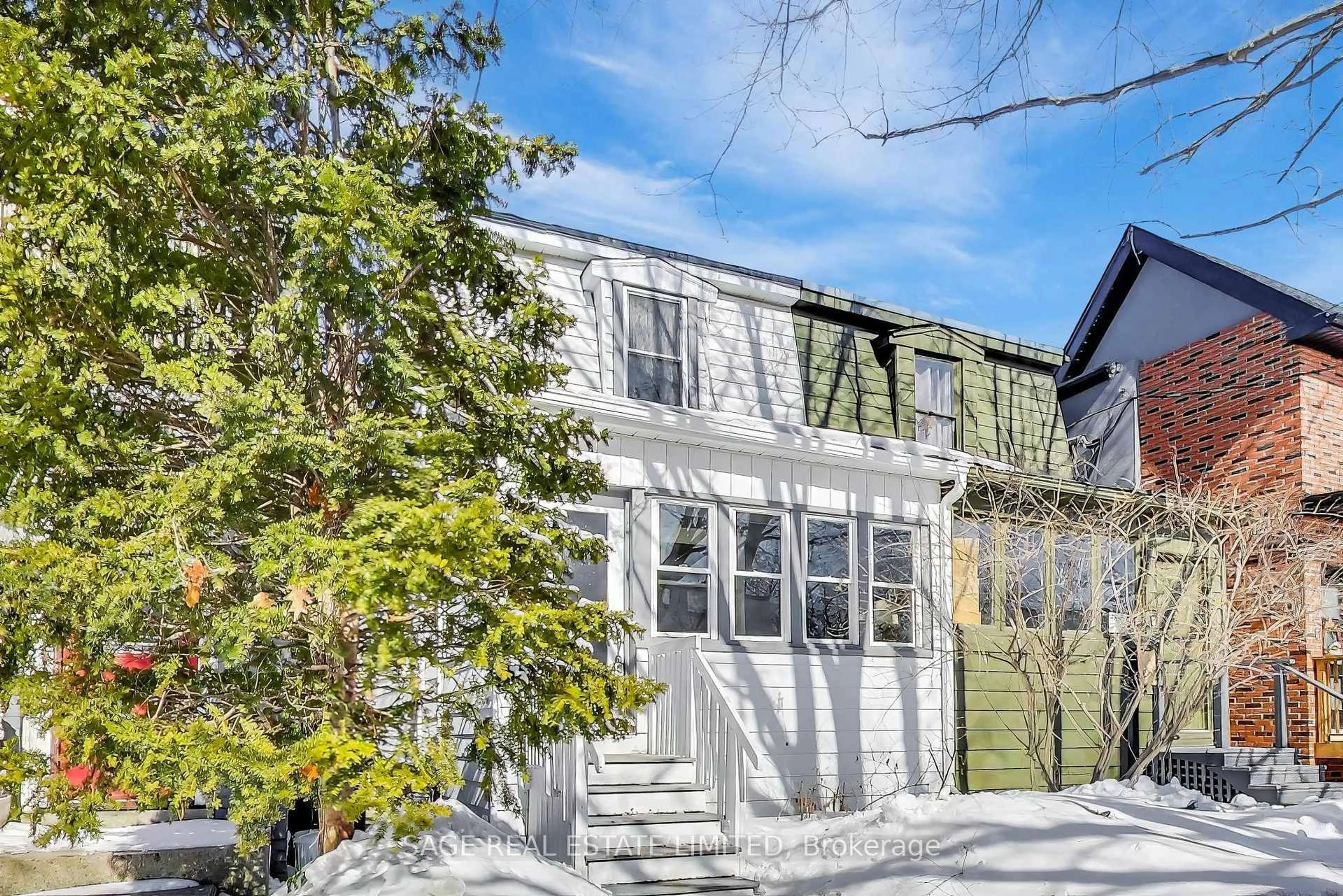 Unknown for 28 Aldwych Ave, Toronto Ontario M4J 1X2