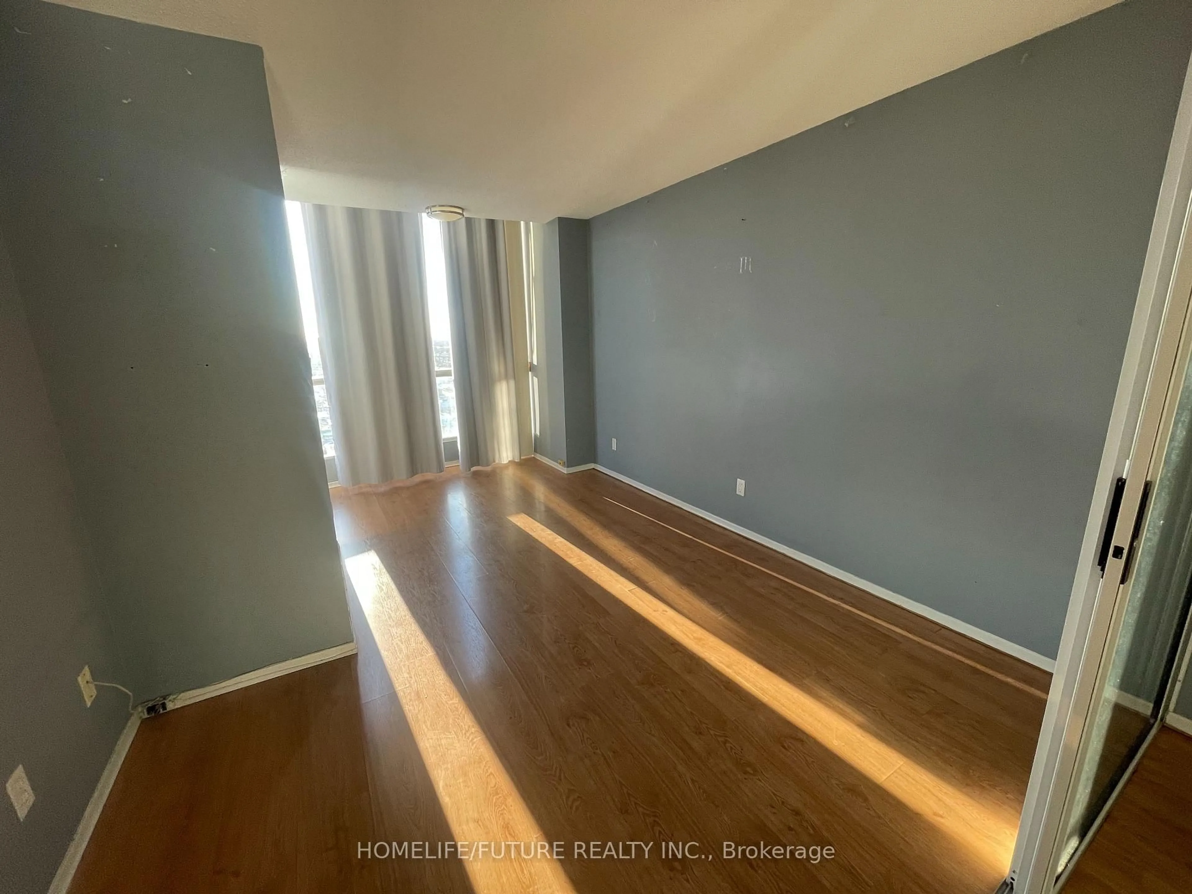 A pic of a room for 2550 Lawrence Ave #2209, Toronto Ontario M1P 4Z3