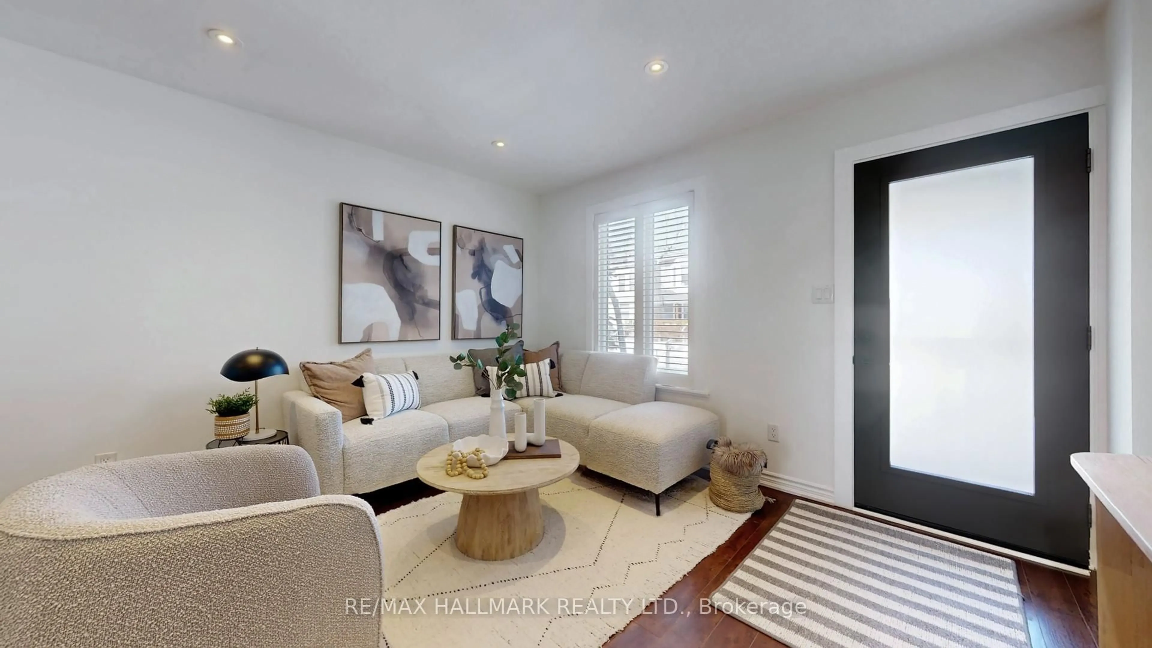 Living room with furniture, unknown for 15A Myrtle Ave, Toronto Ontario M4M 2A3