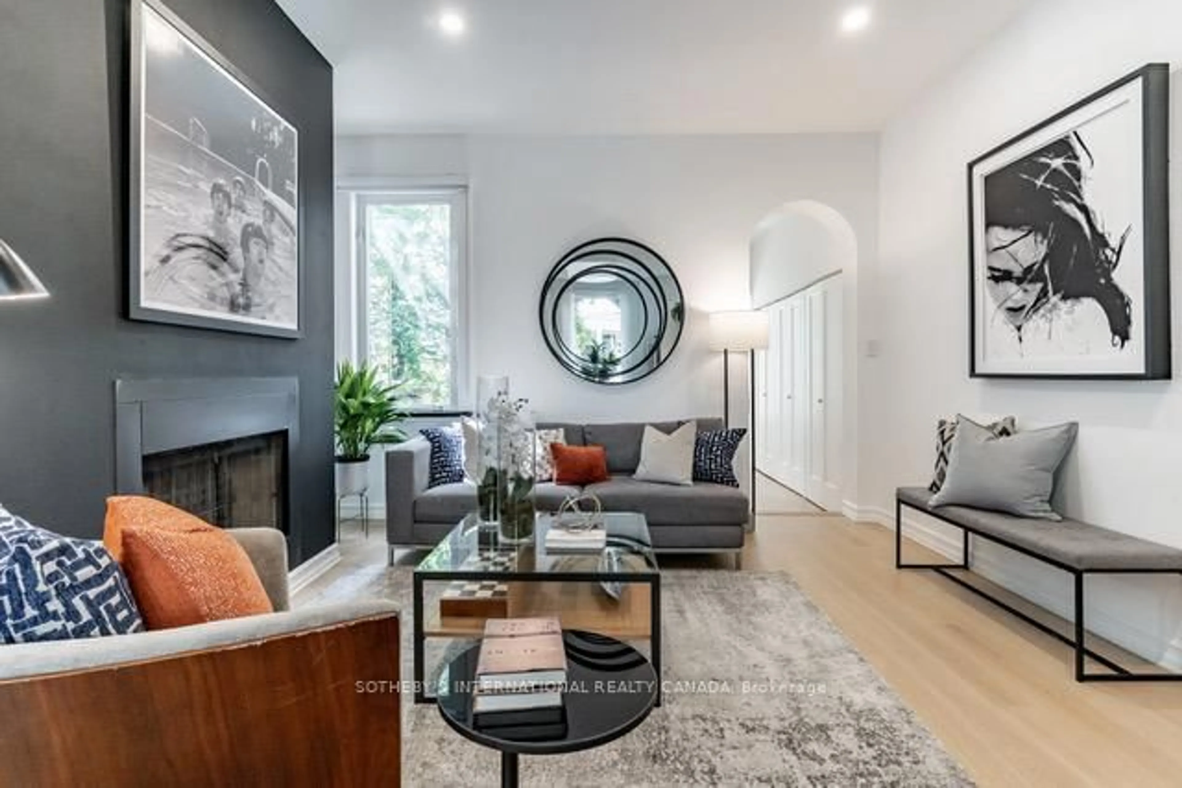 Living room with furniture, unknown for 59 Austin Ave, Toronto Ontario M4M 1V7