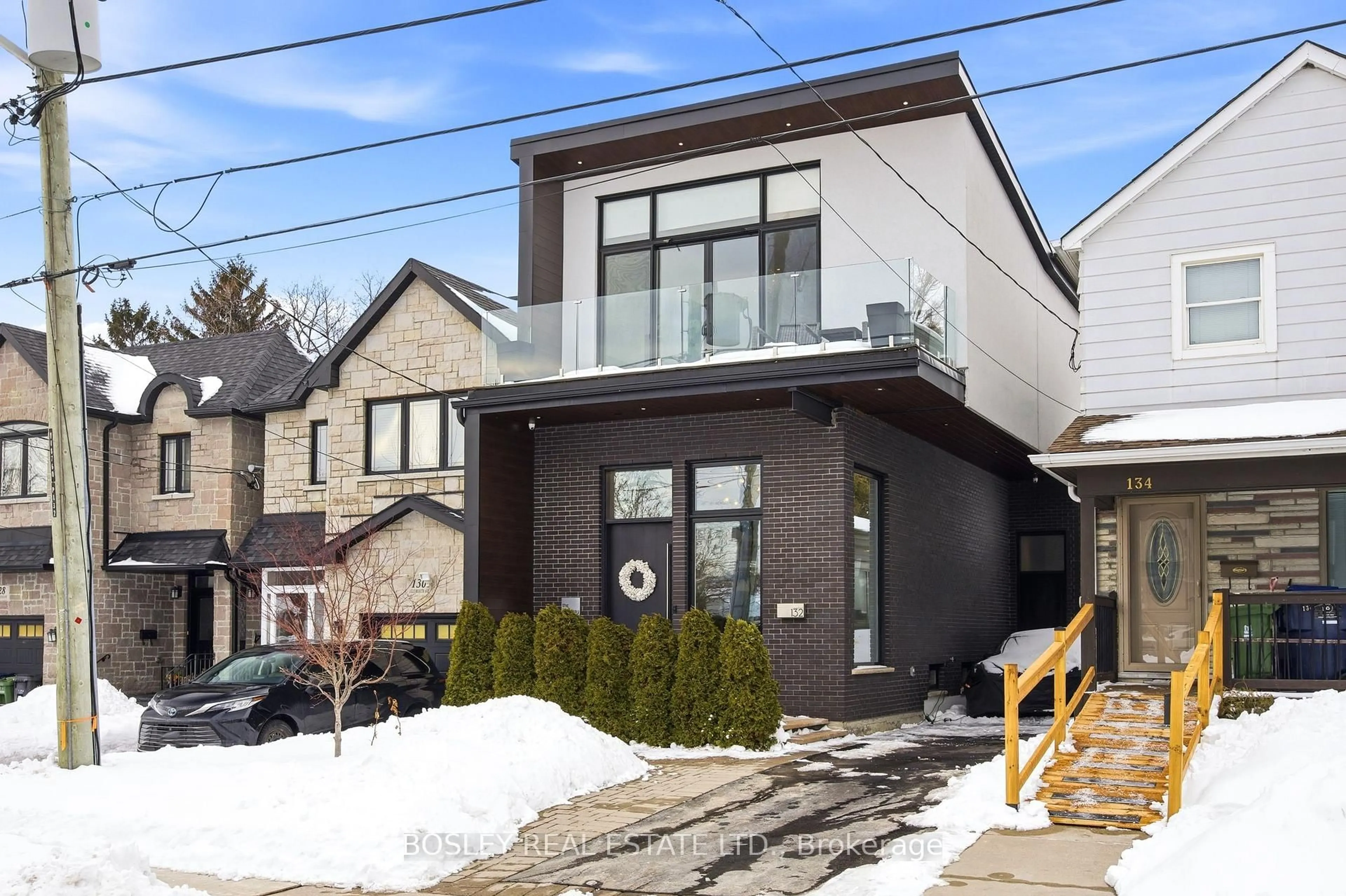 Home with brick exterior material, street for 132 Aylesworth Ave, Toronto Ontario M1N 2J6