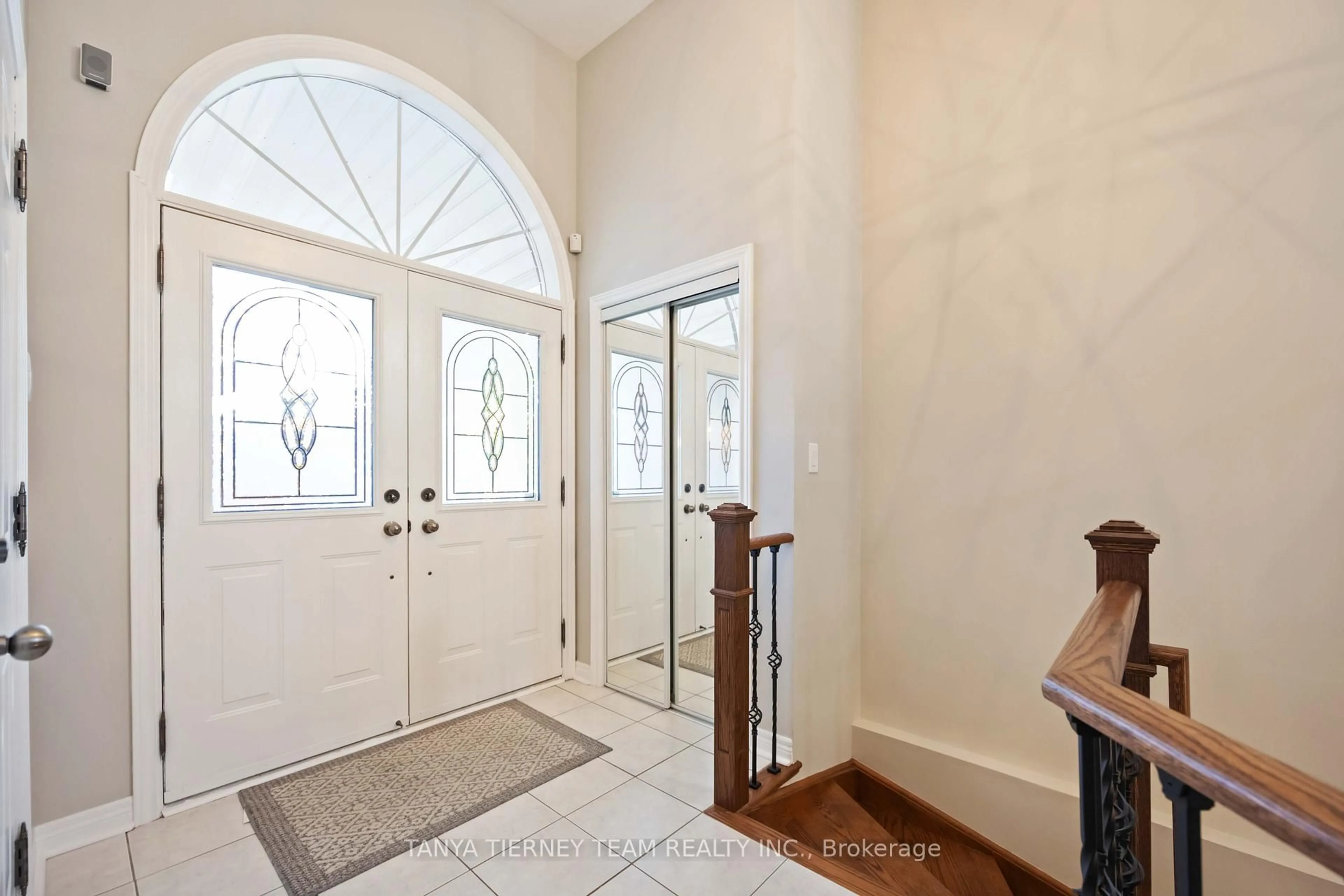 Indoor entryway for 16 Cody Ave, Whitby Ontario L1M 1K8