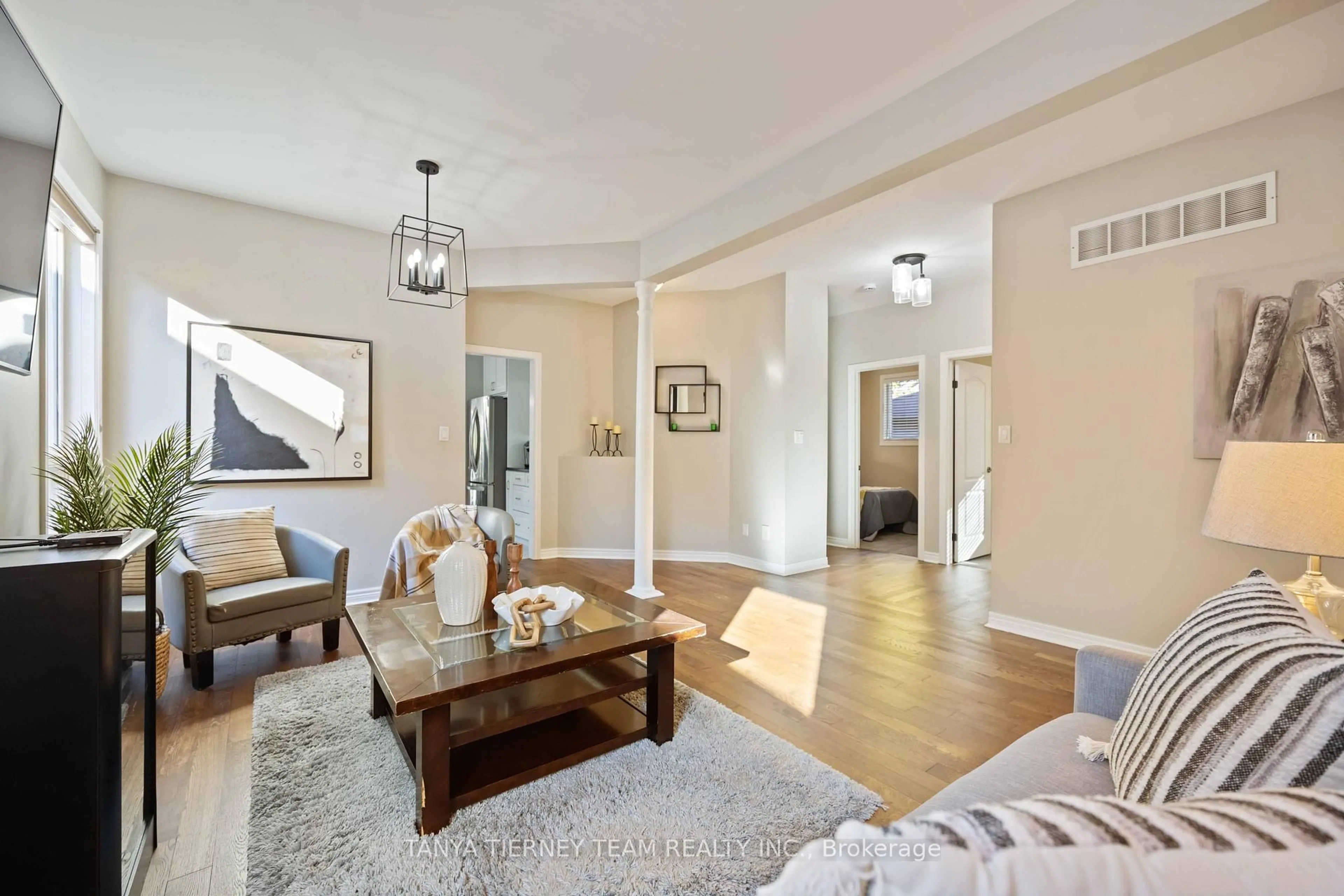 Living room with furniture, unknown for 16 Cody Ave, Whitby Ontario L1M 1K8