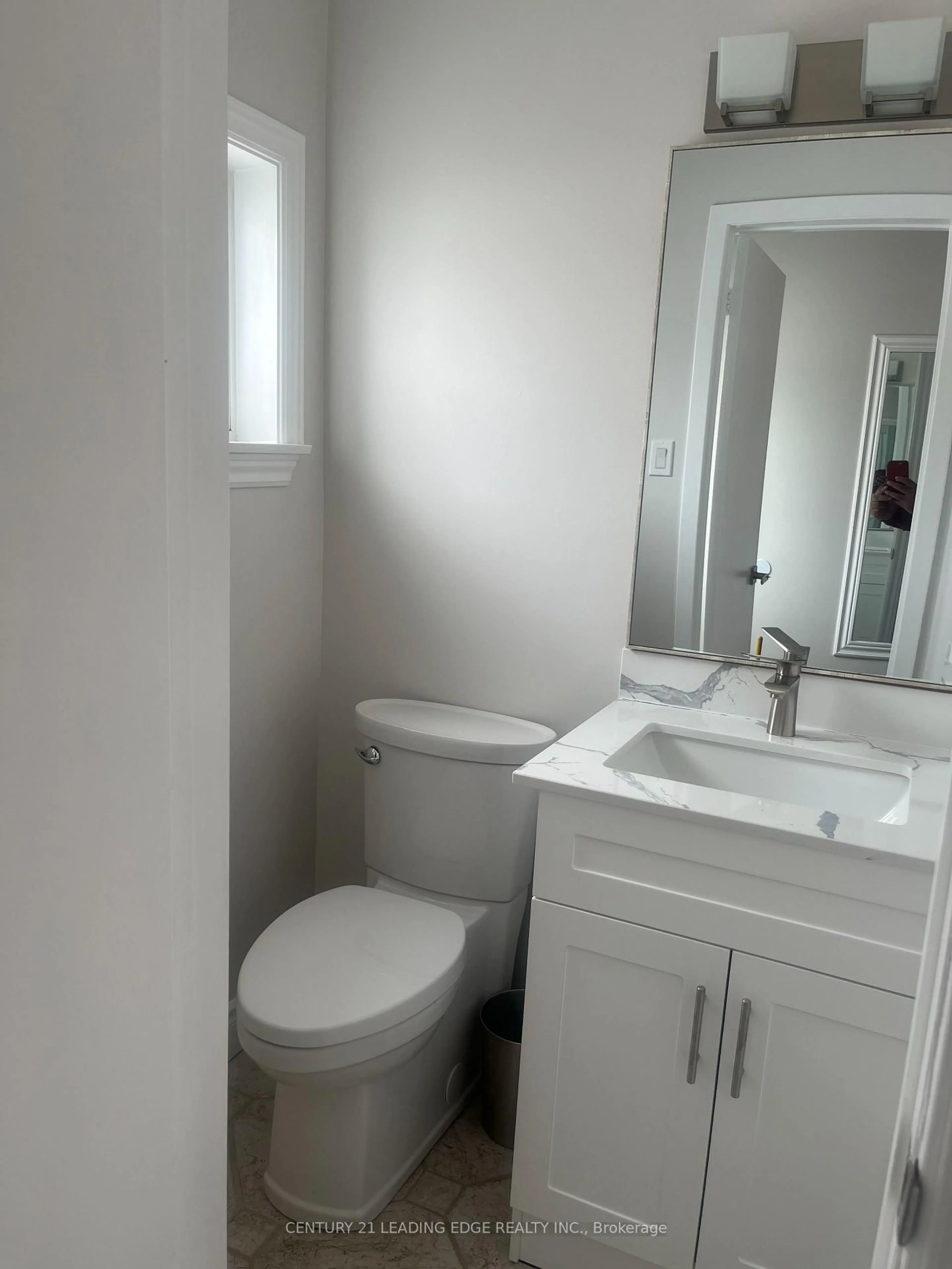 Standard bathroom, unknown for 24 King Henrys Blvd, Toronto Ontario M1T 2V4