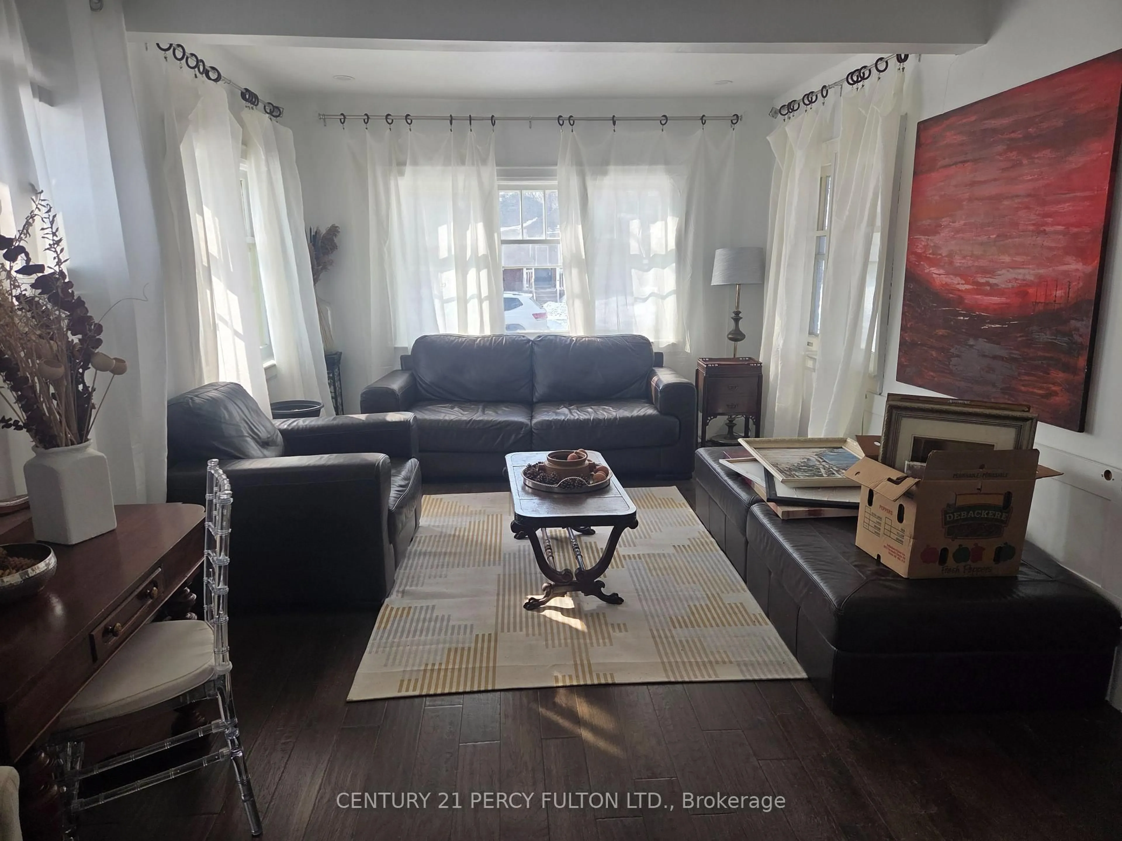 Living room with furniture, unknown for 61 Gibbons St, Oshawa Ontario L1J 4Y1