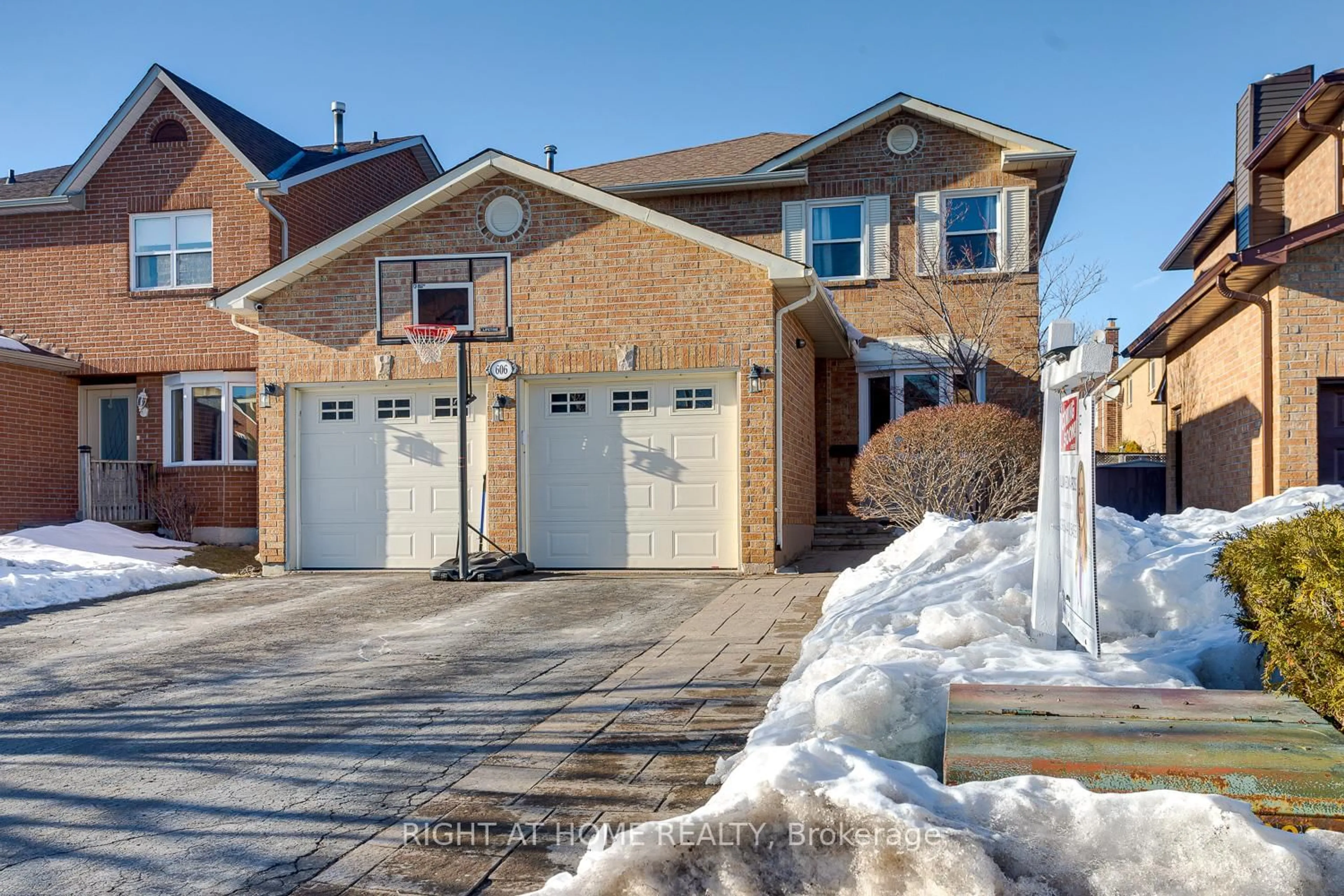 Home with brick exterior material, street for 606 Chiron Cres, Pickering Ontario L1V 4T5