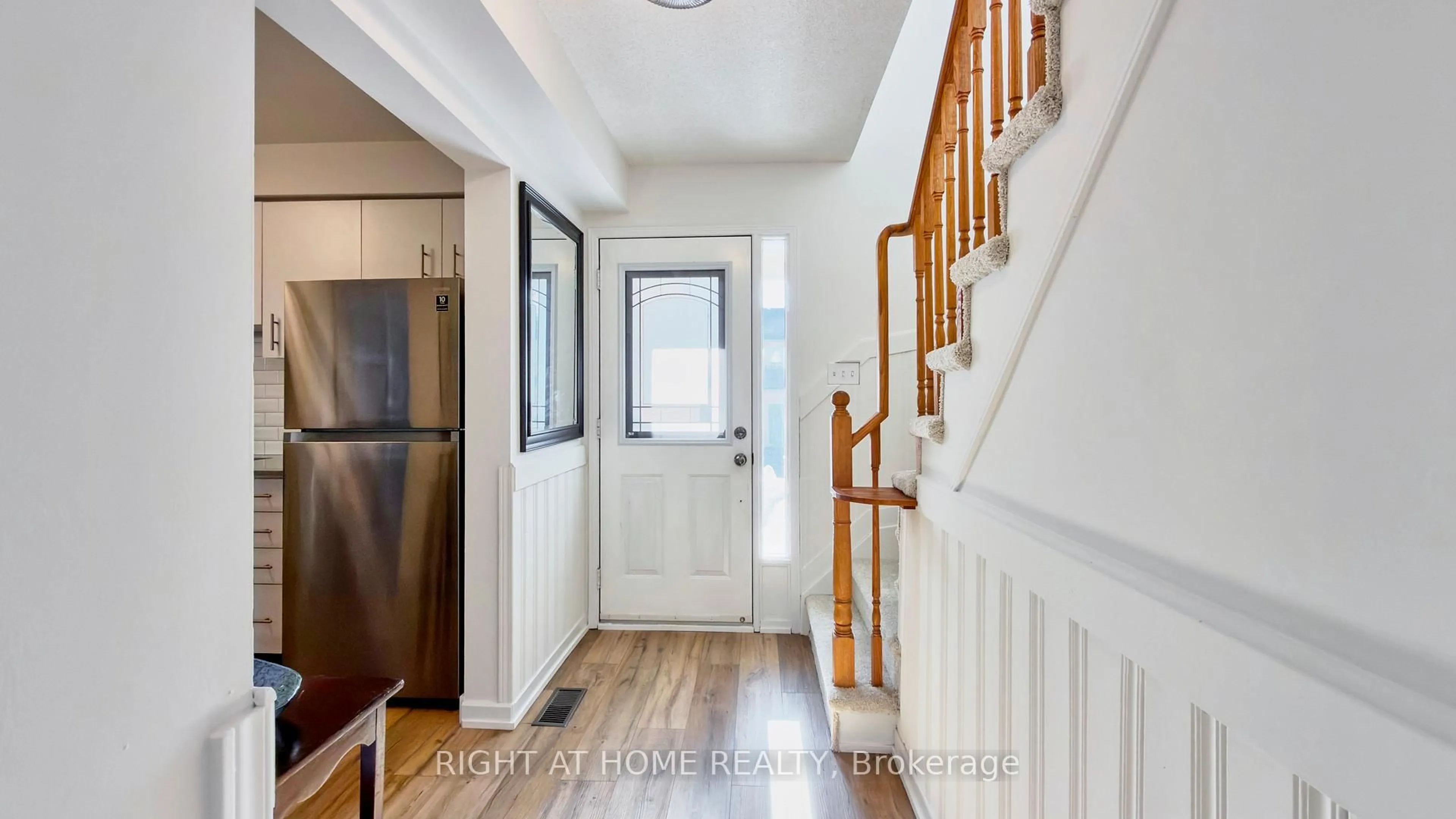 Indoor entryway for 25 Macintyre Lane, Ajax Ontario L1T 3X4