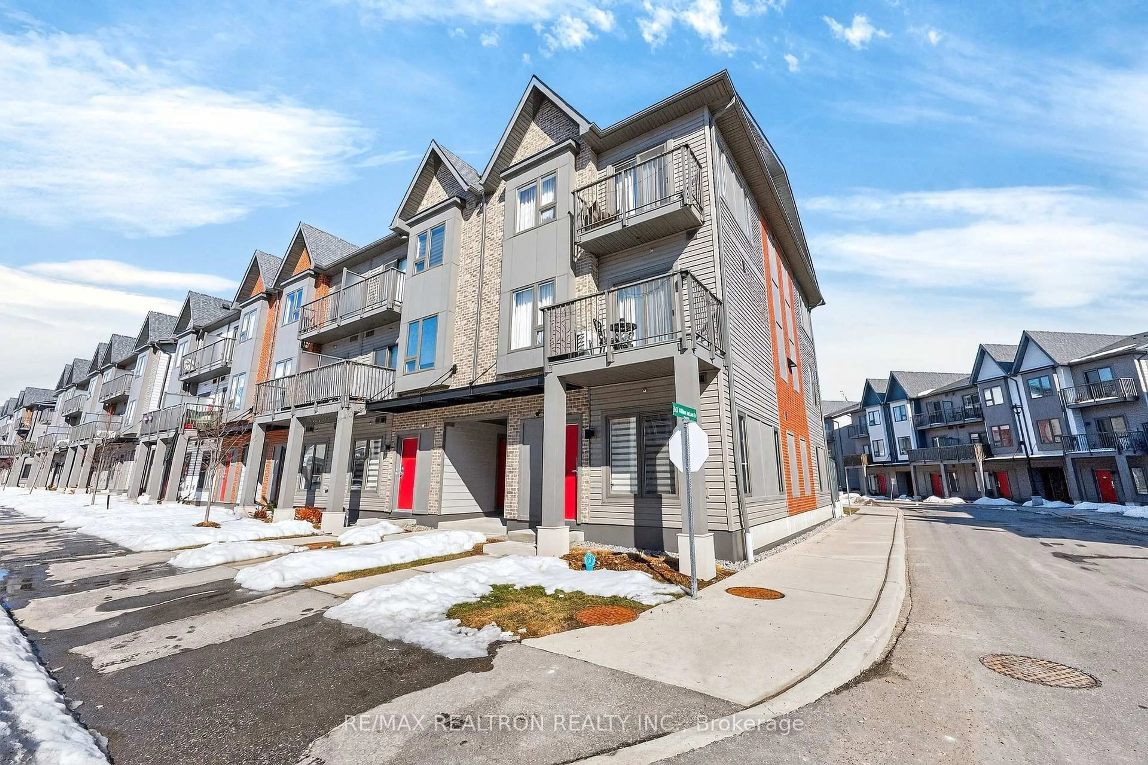 Unknown for 2635 William Jackson Dr #415, Pickering Ontario L1X 0L4