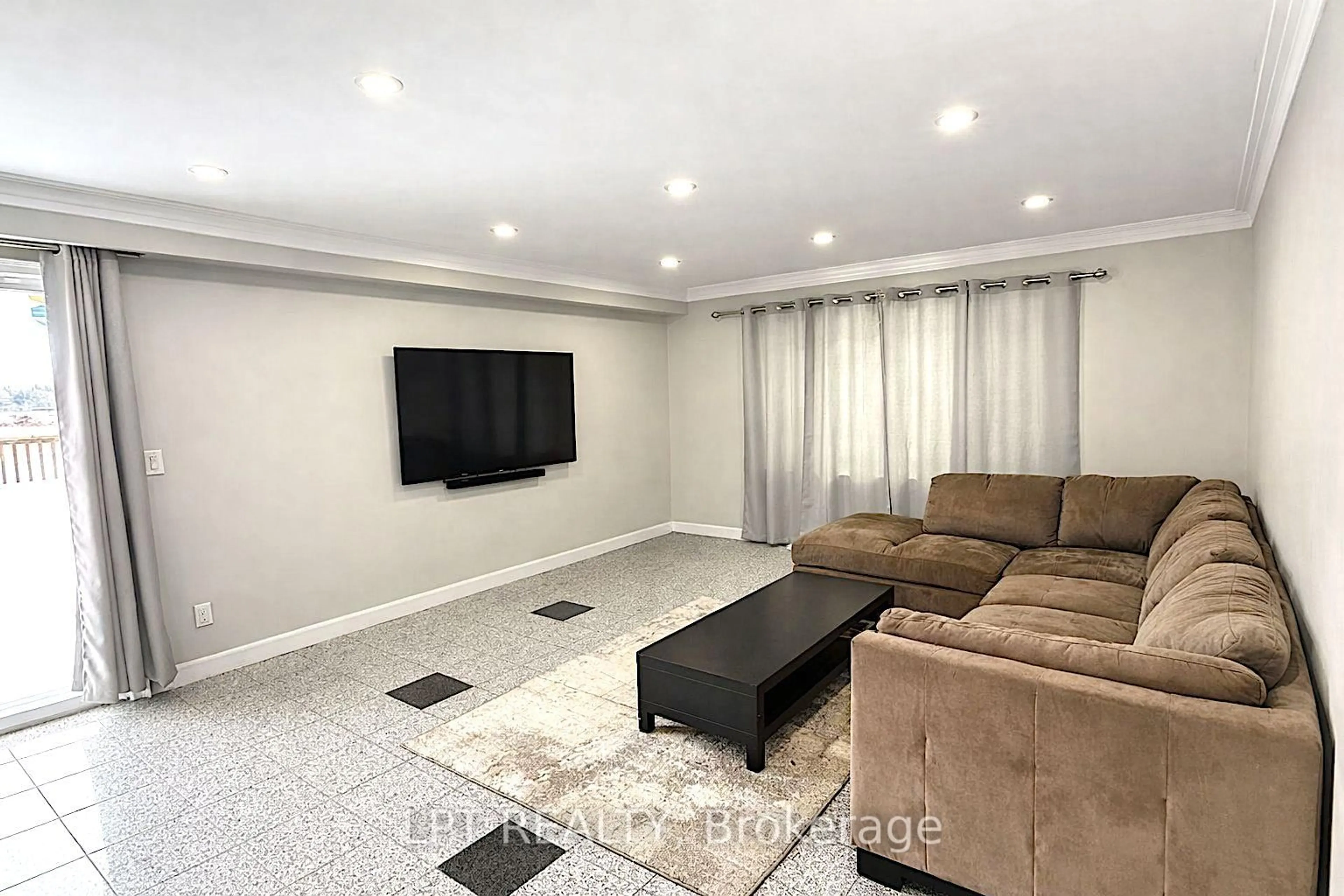 Living room with furniture, unknown for 5575 Halls Rd, Whitby Ontario L1M 1S5