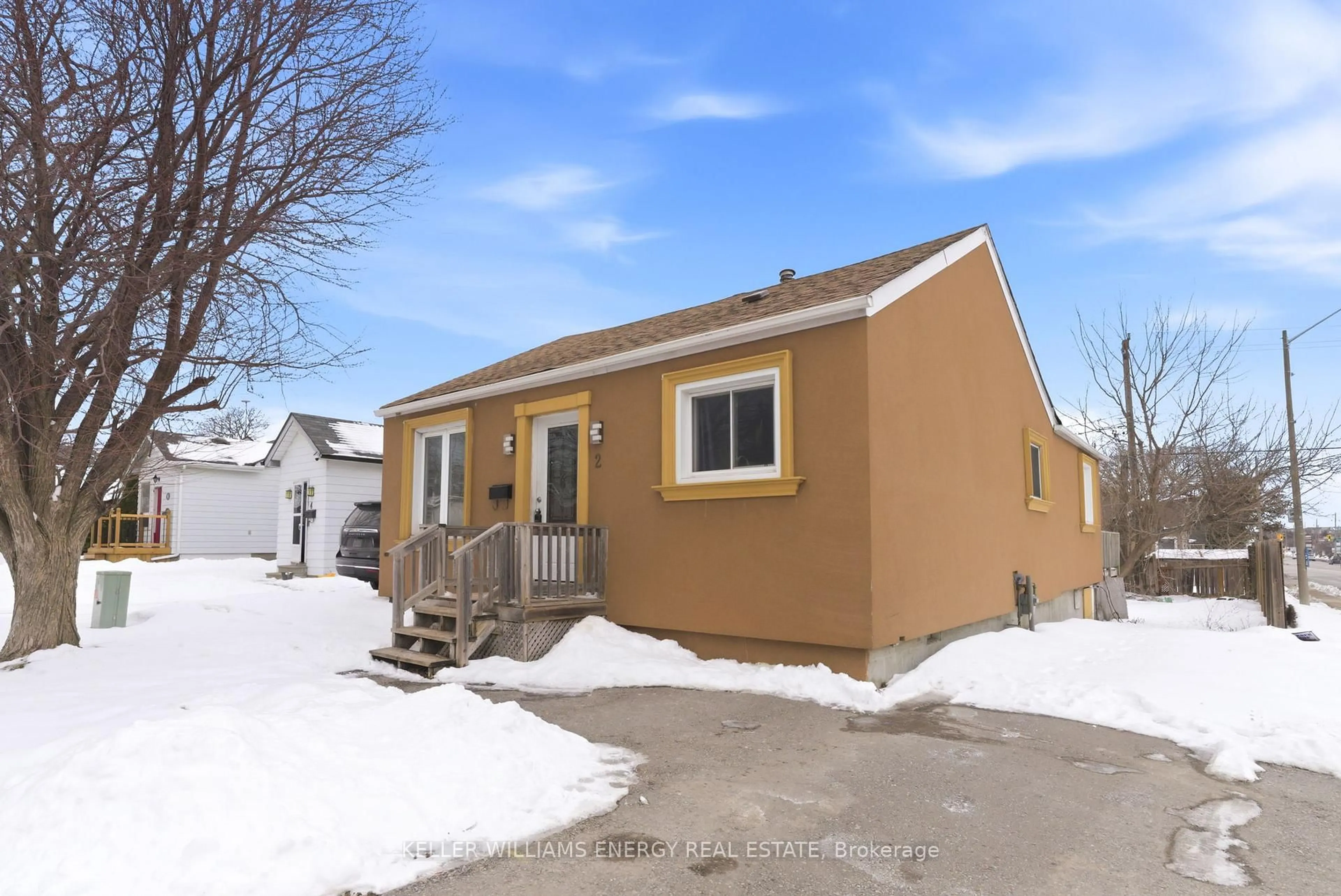 Home with vinyl exterior material, street for 2 Ontario St, Ajax Ontario L1S 1T5