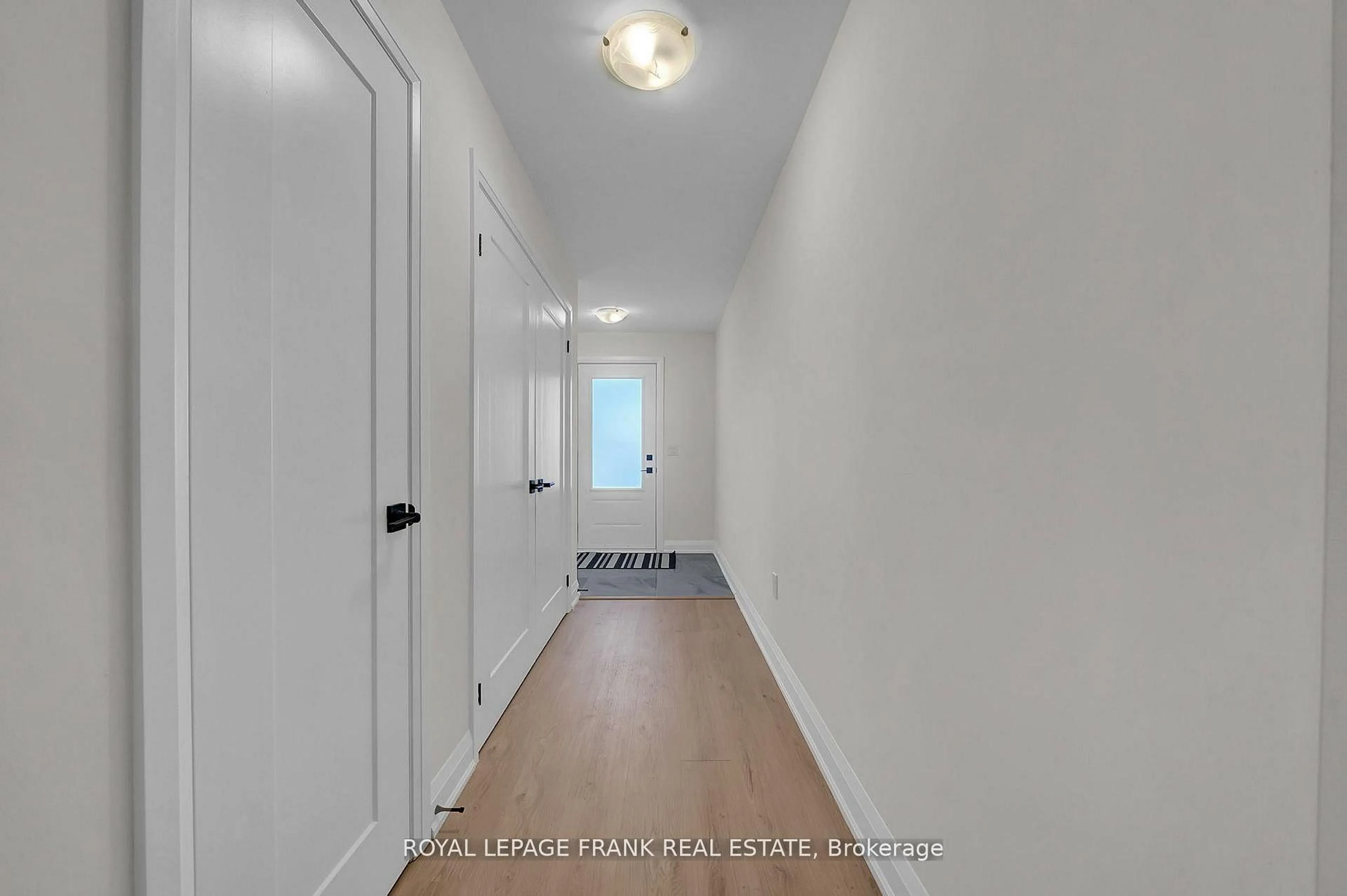 A pic of a room for 329 Anderson Ave, Oshawa Ontario L1J 2N8