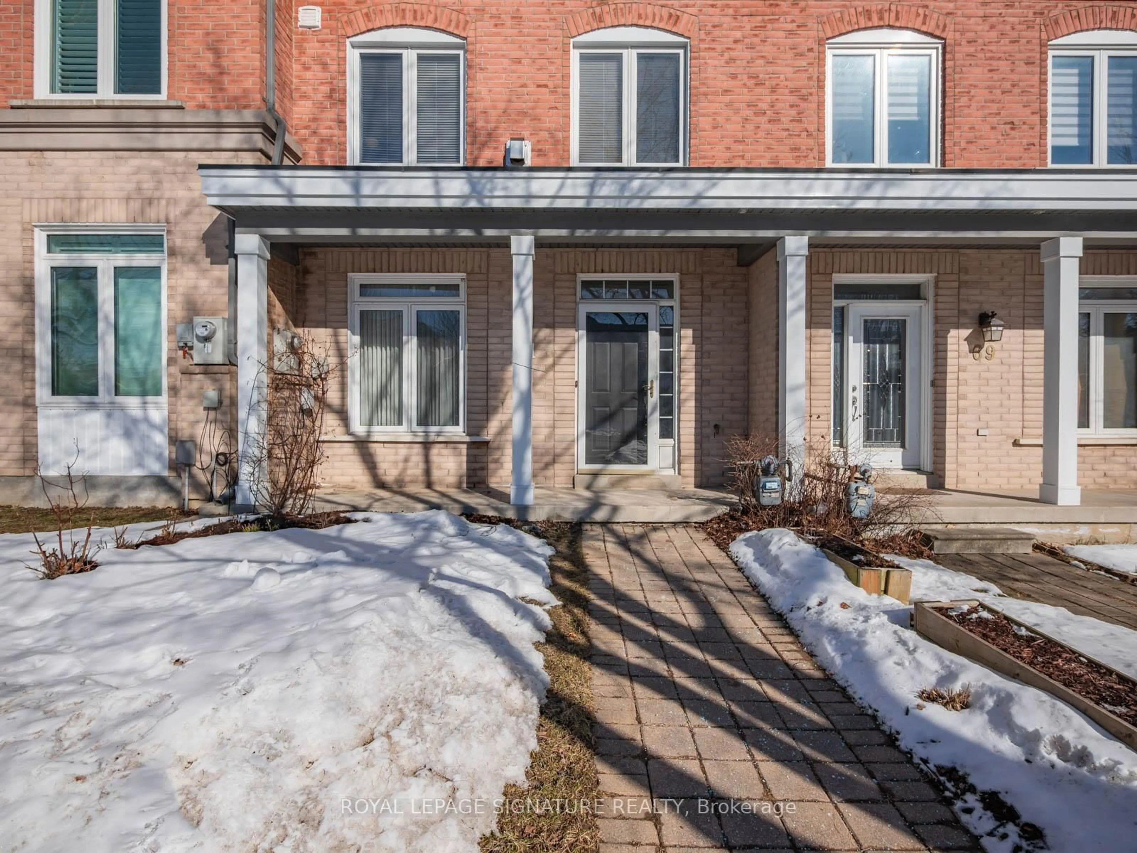 Home with brick exterior material, street for 71 Port Union Rd, Toronto Ontario M1C 5J4