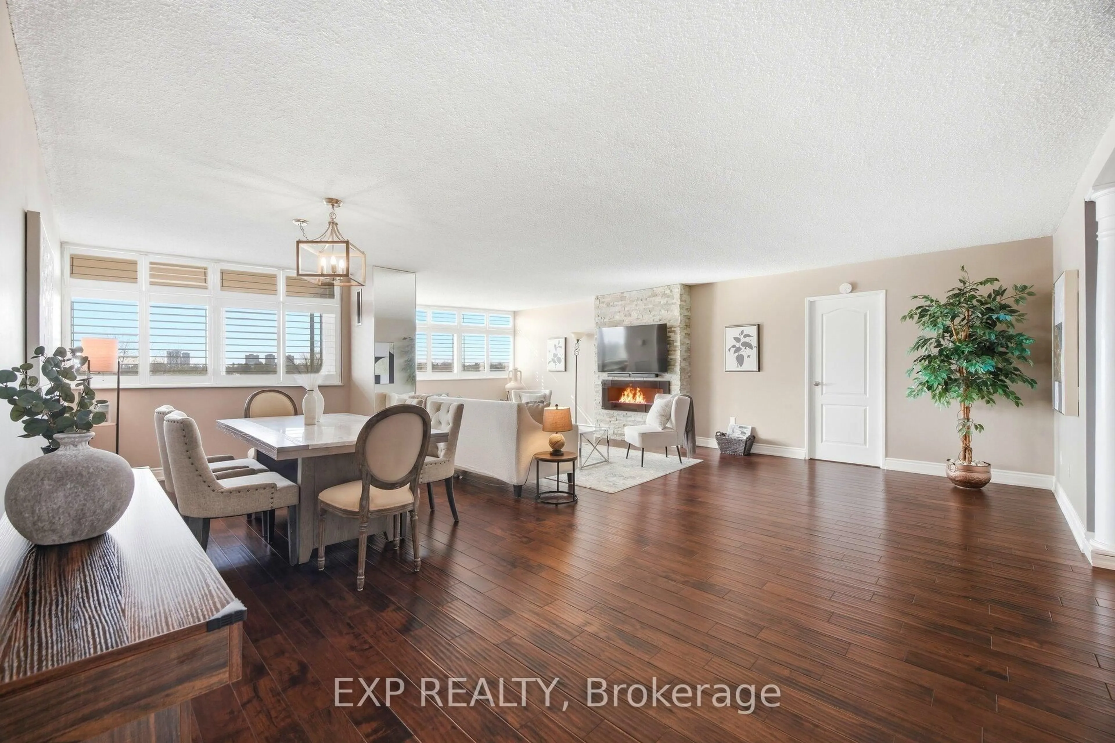 Unknown for 3131 Bridletowne Circ #607, Toronto Ontario M1W 2S9