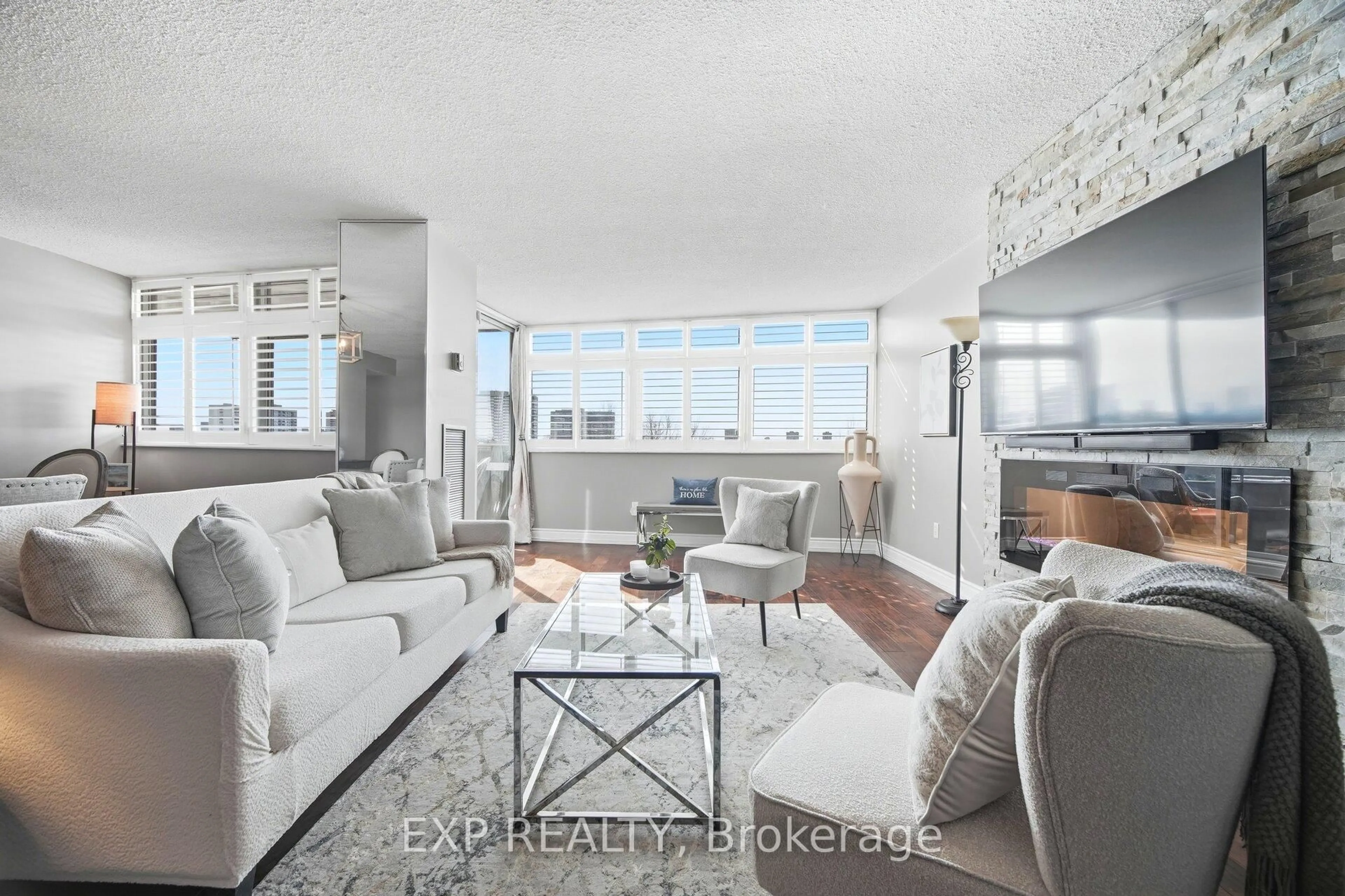 Living room with furniture, unknown for 3131 Bridletowne Circ #607, Toronto Ontario M1W 2S9