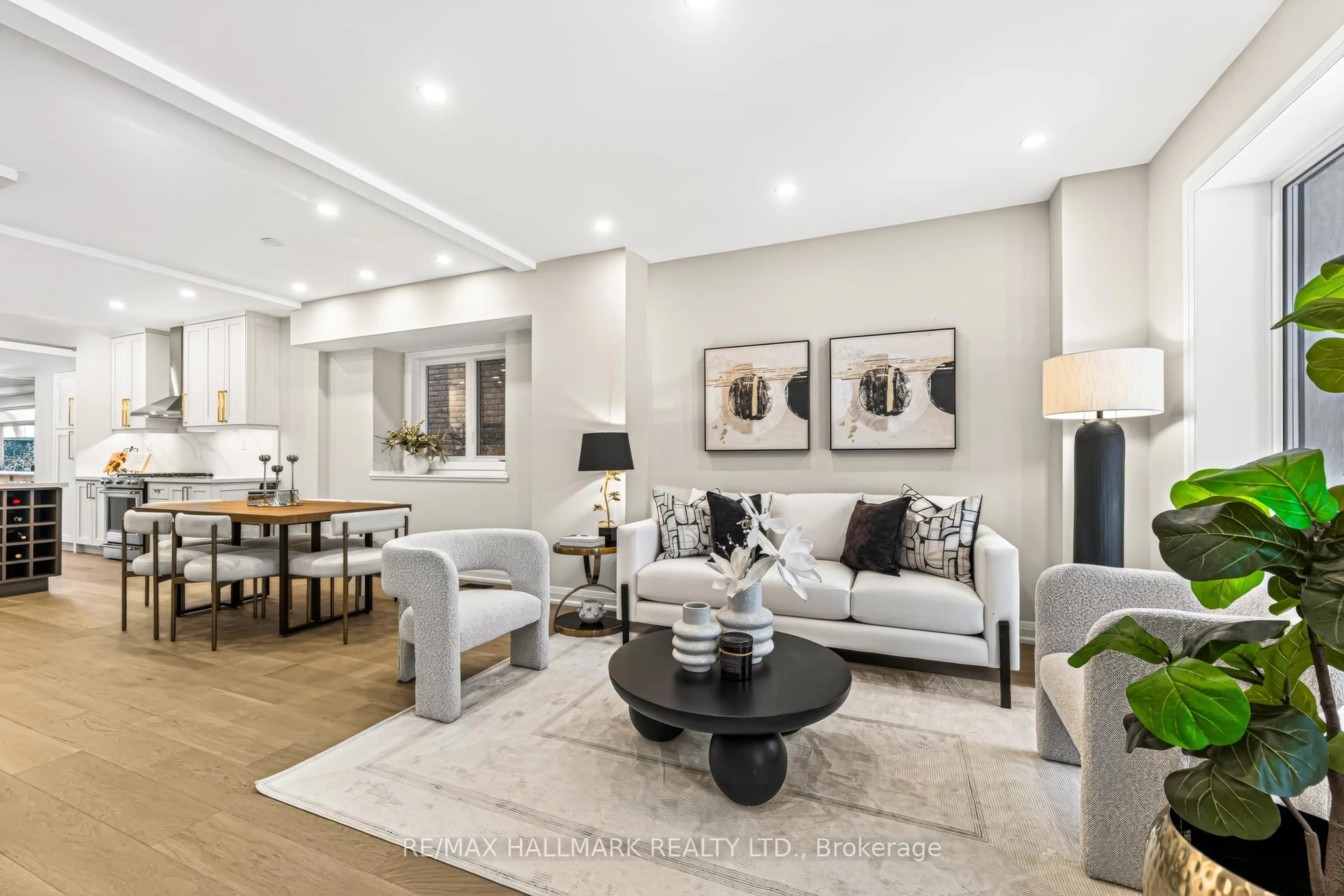 Living room with furniture, unknown for 47 Harcourt Ave, Toronto Ontario M4J 1J3