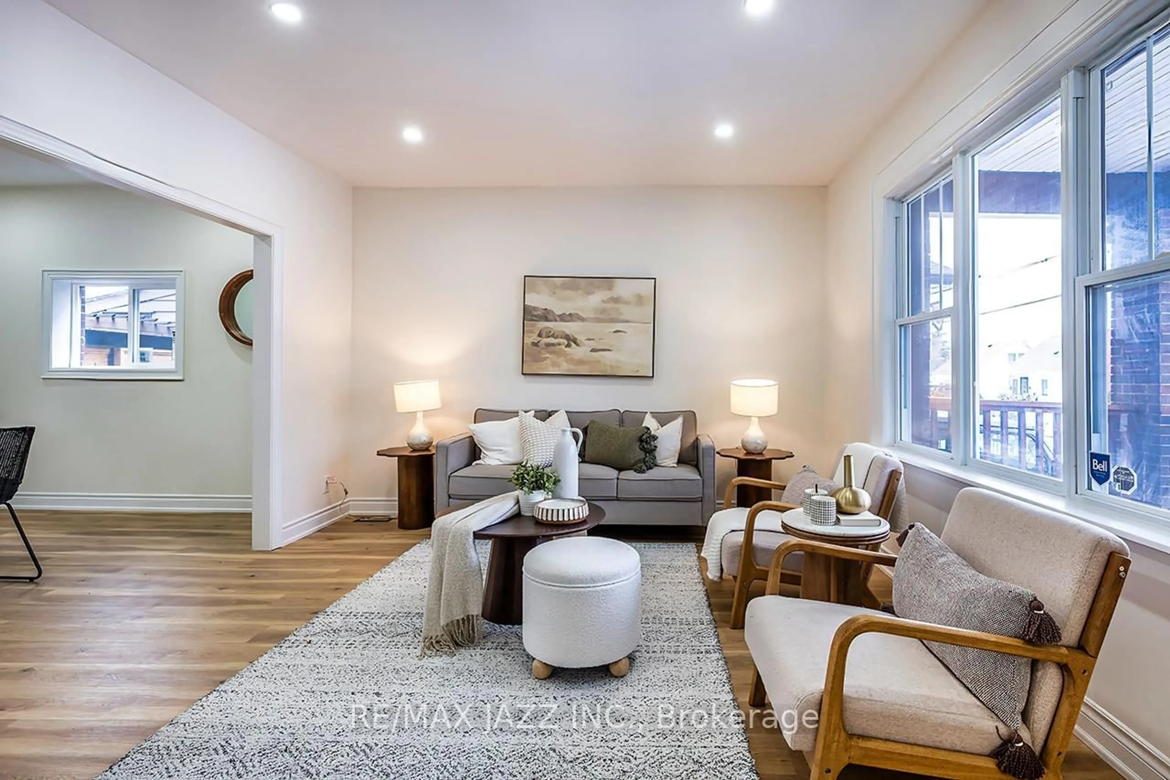 Living room with furniture, wood/laminate floor for 195 Drew St, Oshawa Ontario L1H 5A4