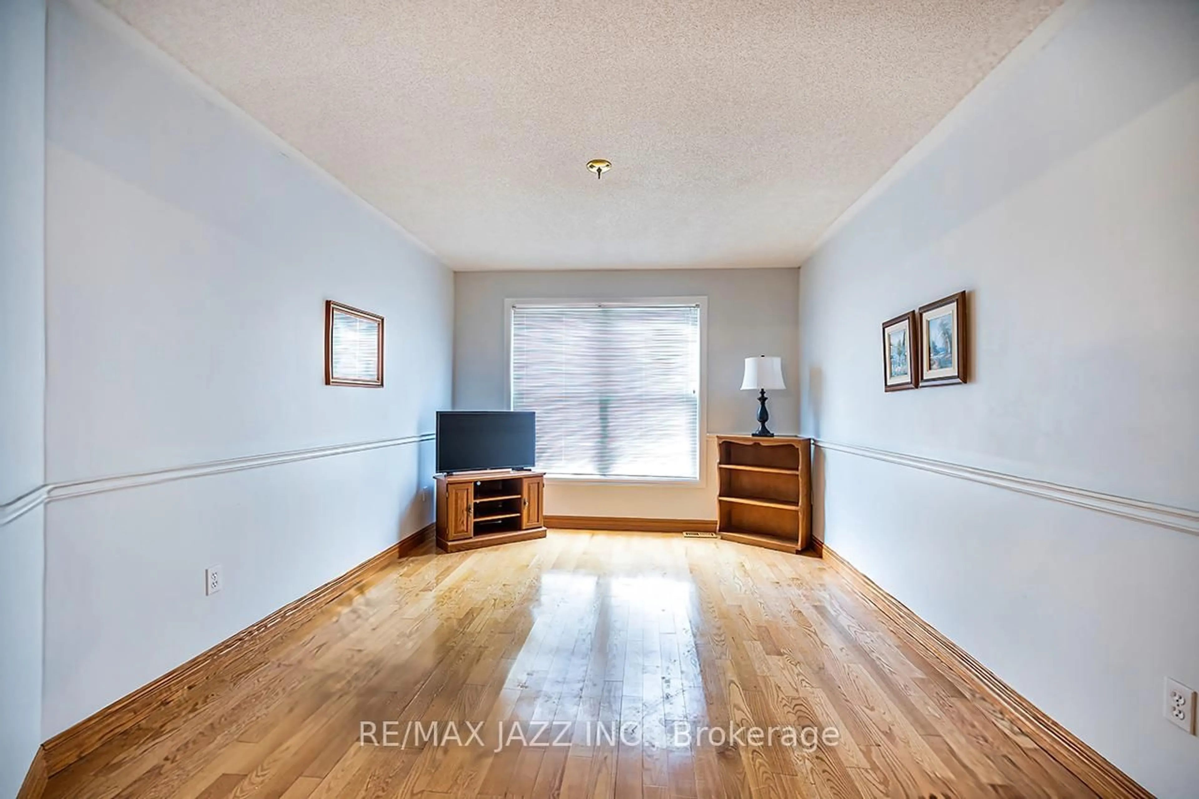 A pic of a room for 49 Hemmingway Dr, Clarington Ontario L1E 2C7