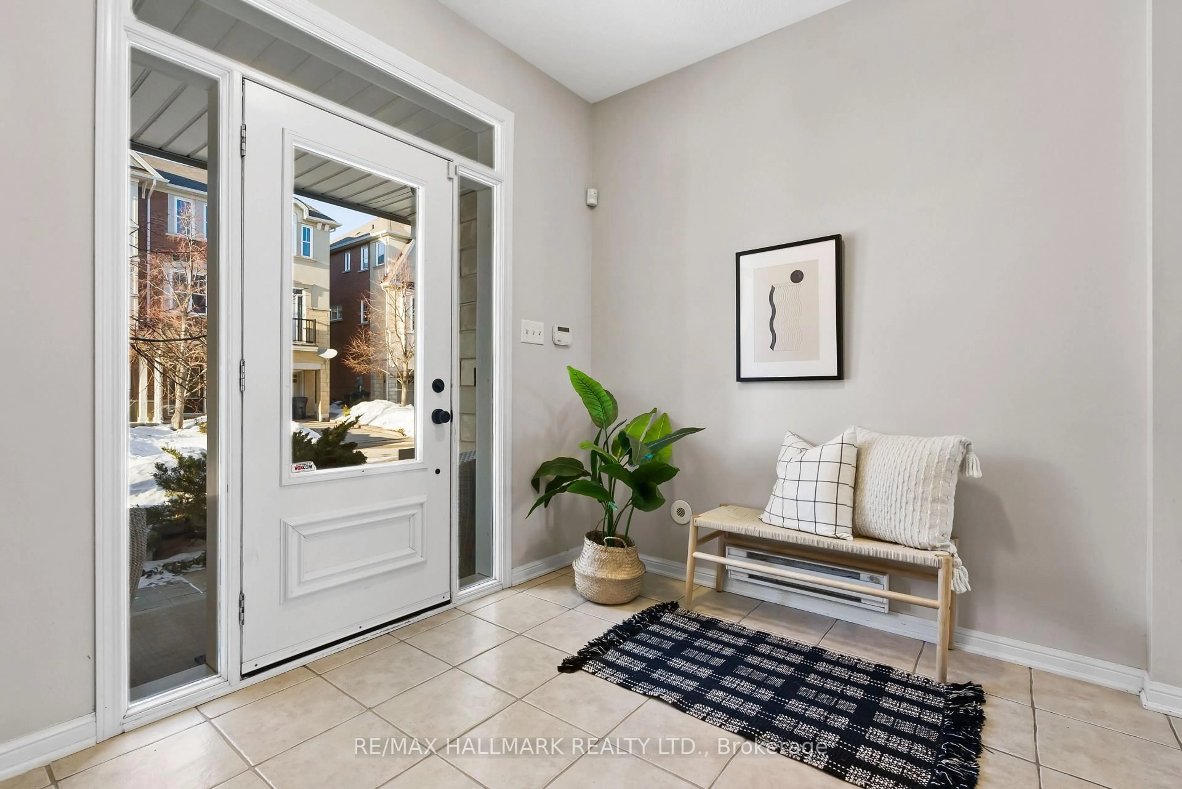 Indoor entryway for 9 Pethick St, Toronto Ontario M1L 0C6