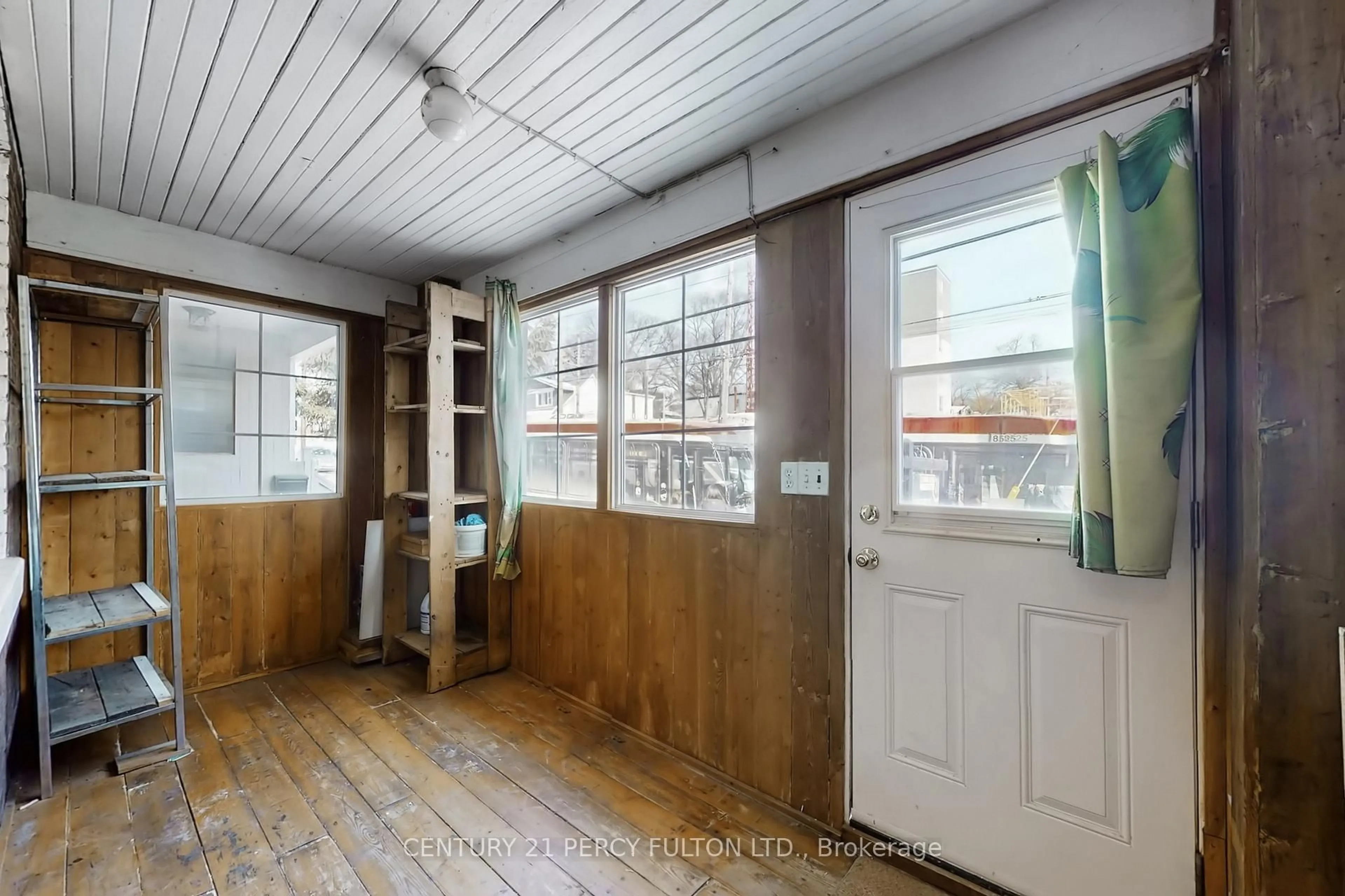 Unknown for 366 Coxwell Ave, Toronto Ontario M4L 3B7