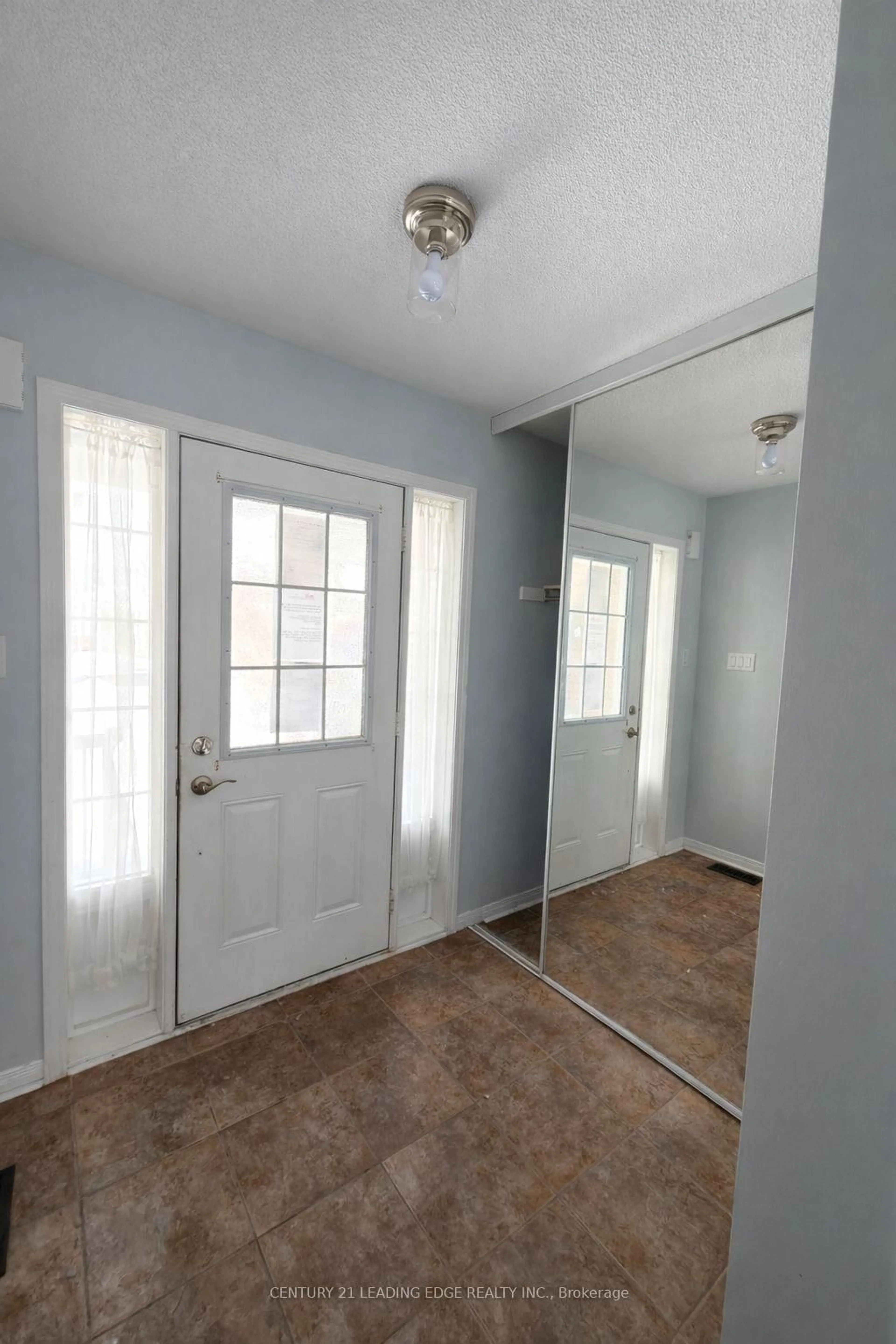 Unknown for 1523 Glenbourne Dr, Oshawa Ontario L1K 0M5