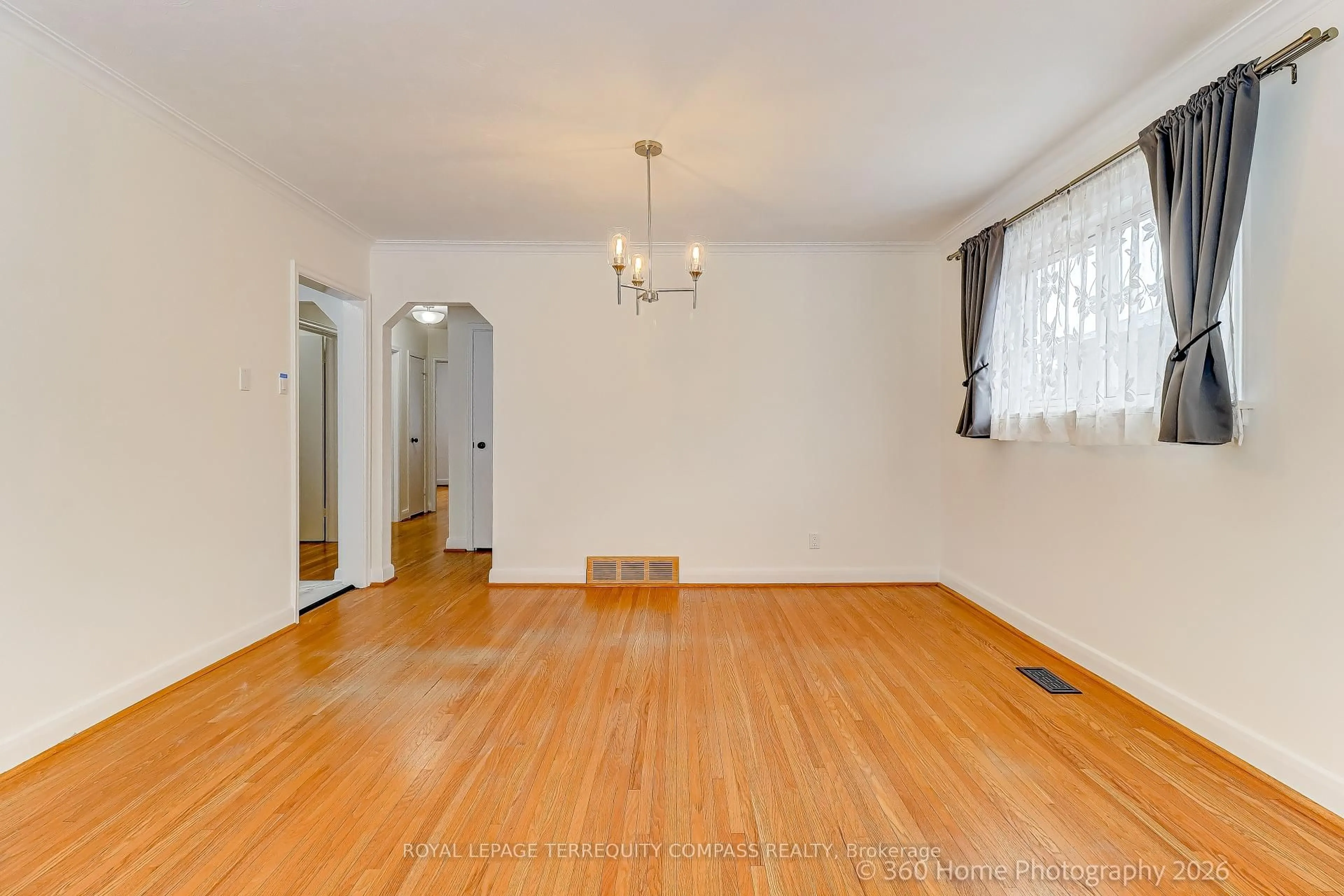 A pic of a room for 90 Trinnell Blvd, Toronto Ontario M1L 1S7